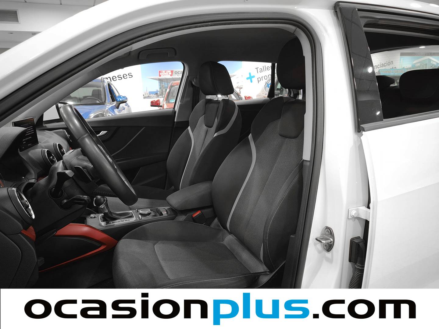 Foto Audi Q2 Audi Q2 sport 30 TDI (116 CV) S tronic