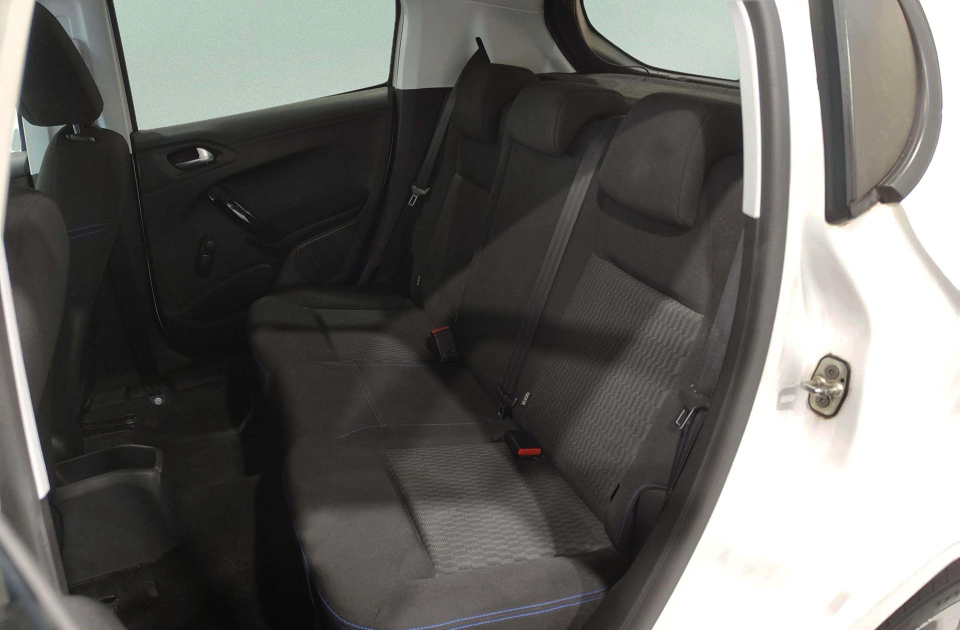 Peugeot 208 PureTech 82 Style - foto 10