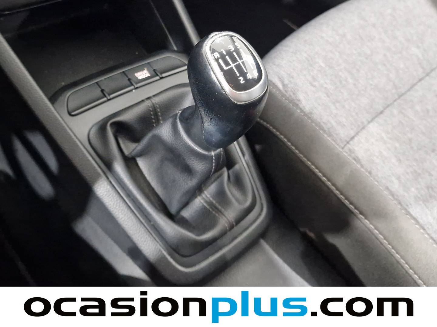 Foto KIA Stonic Kia Stonic 1.0 T-GDi MHEV Concept (100 CV)