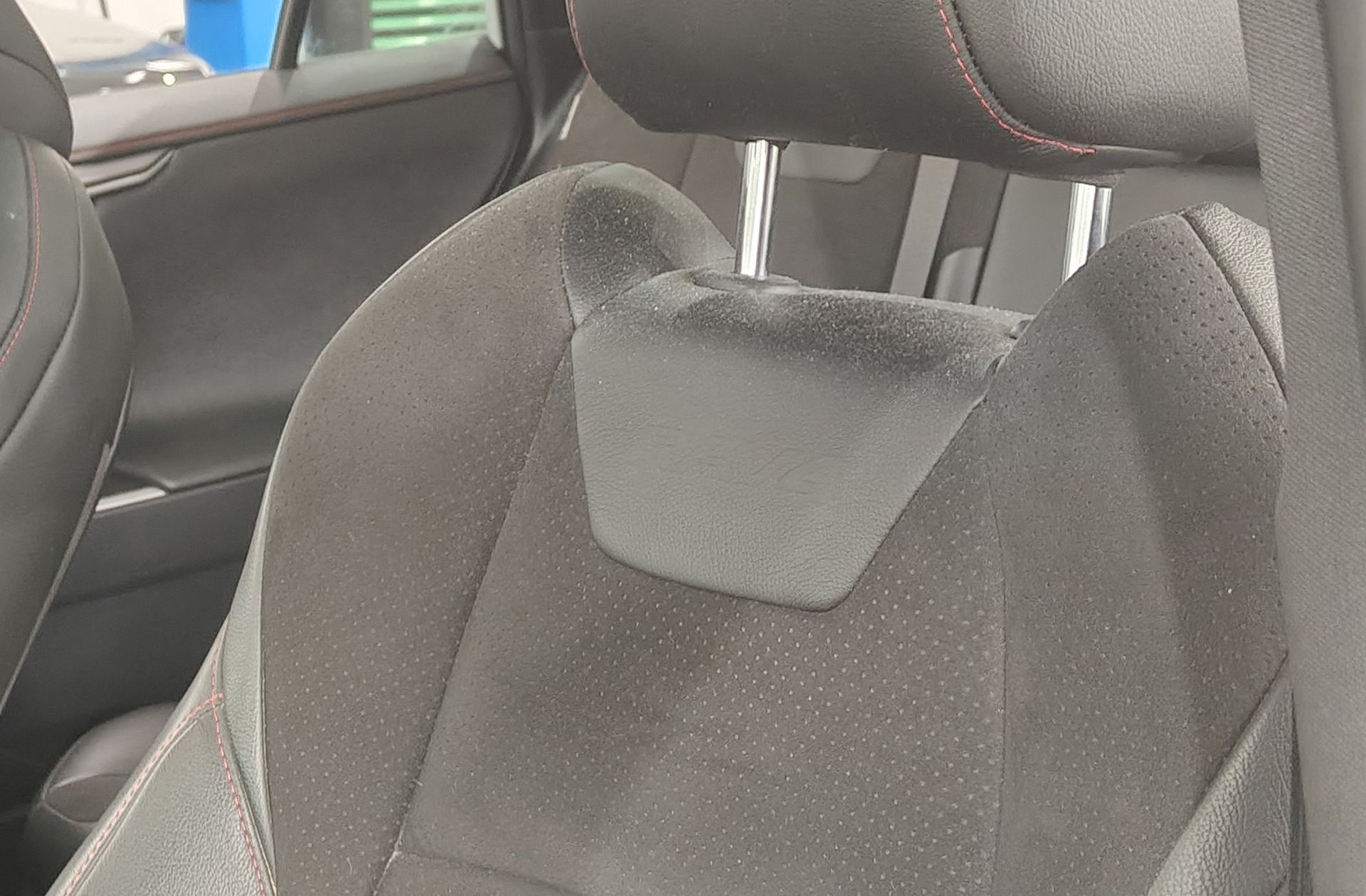 Toyota RAV4 2.5l PLUG-IN 300PH Style Plus e-CVT - foto 13