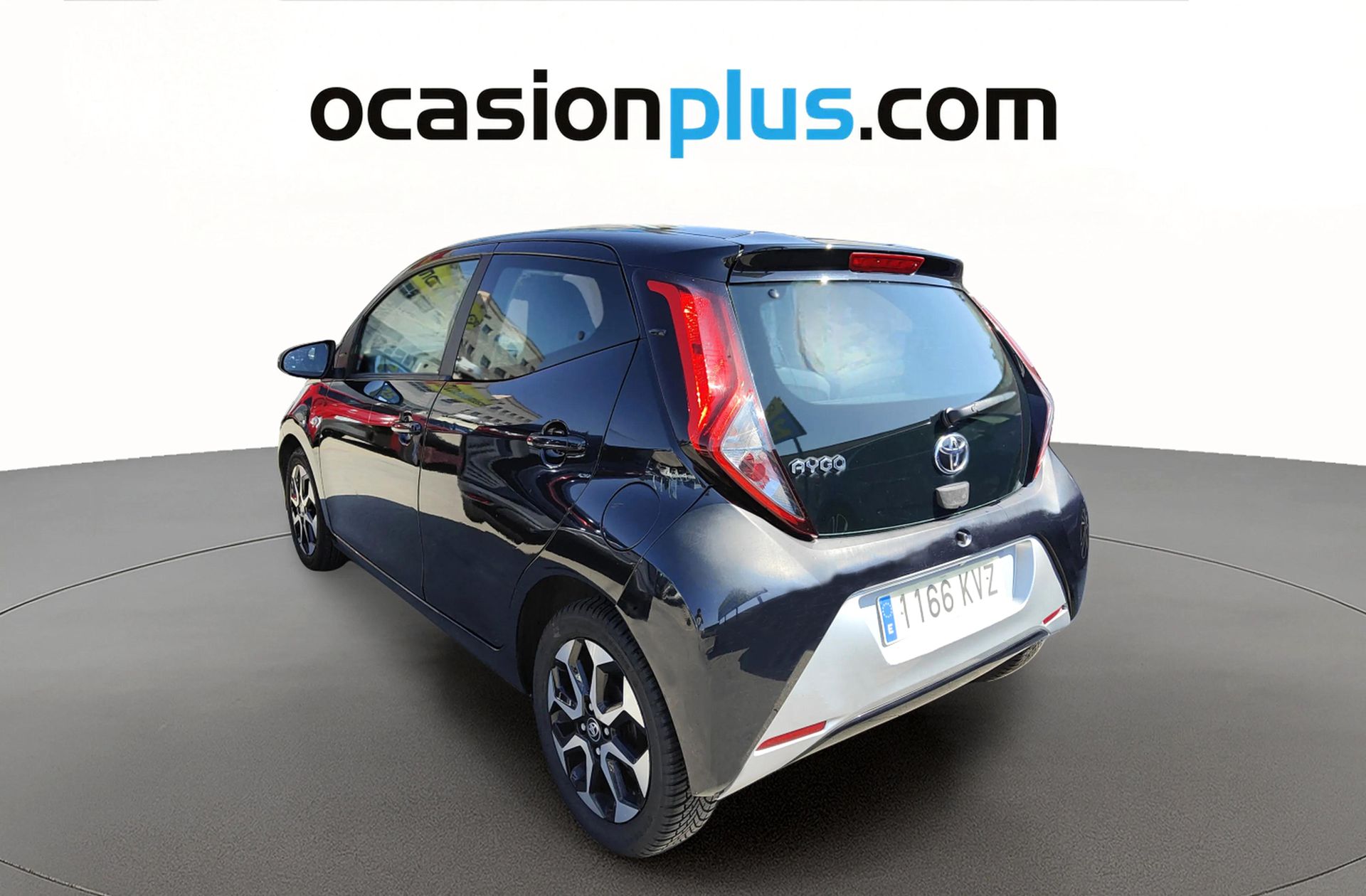 Toyota Aygo 1.0 70 X-Play - foto 3