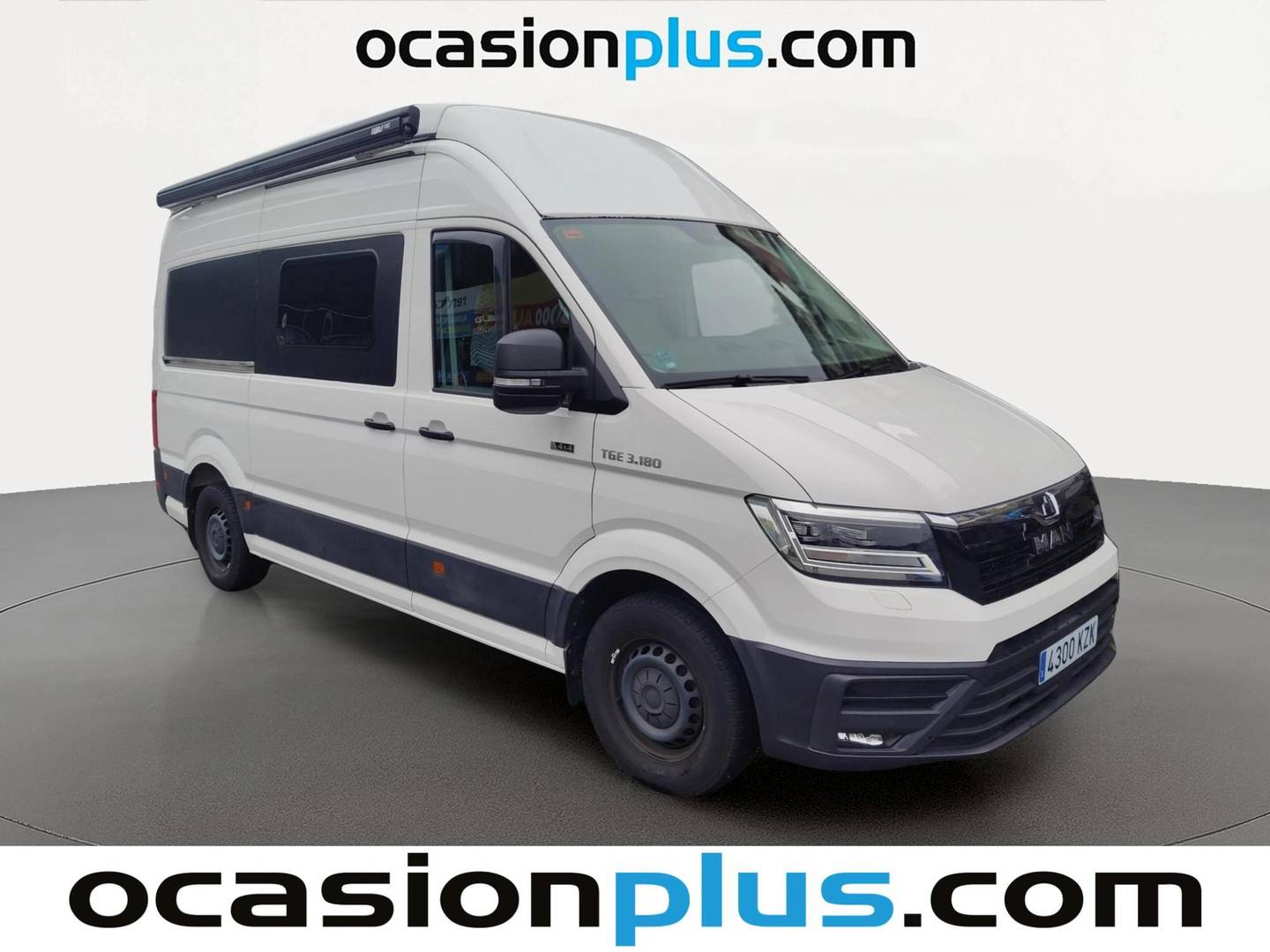 Foto delantera MAN TGE MAN TGE (177 CV) 4 Plazas derecha