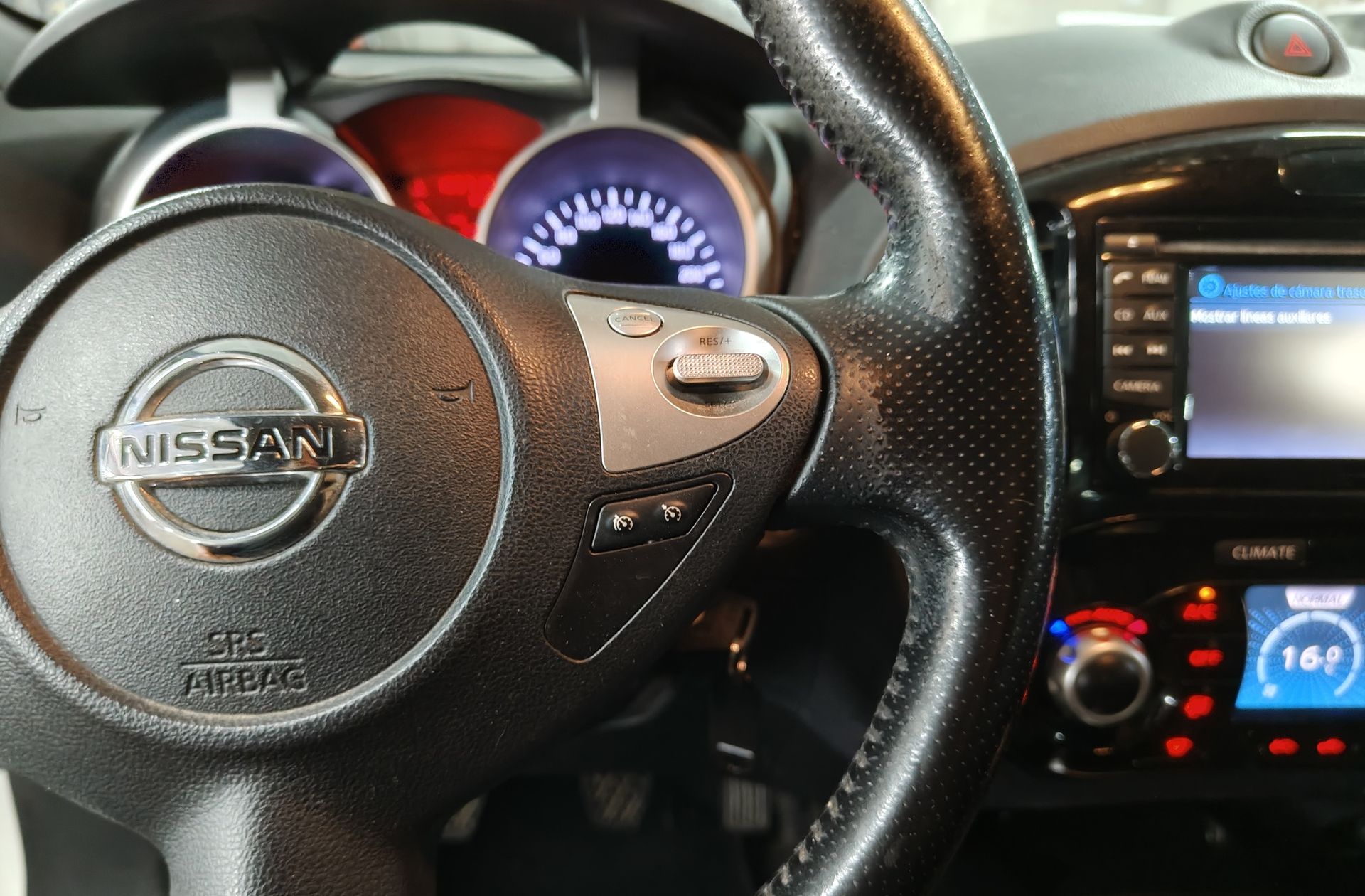 Nissan Juke 1.5 dCi N-Tec 4x2 - foto 24