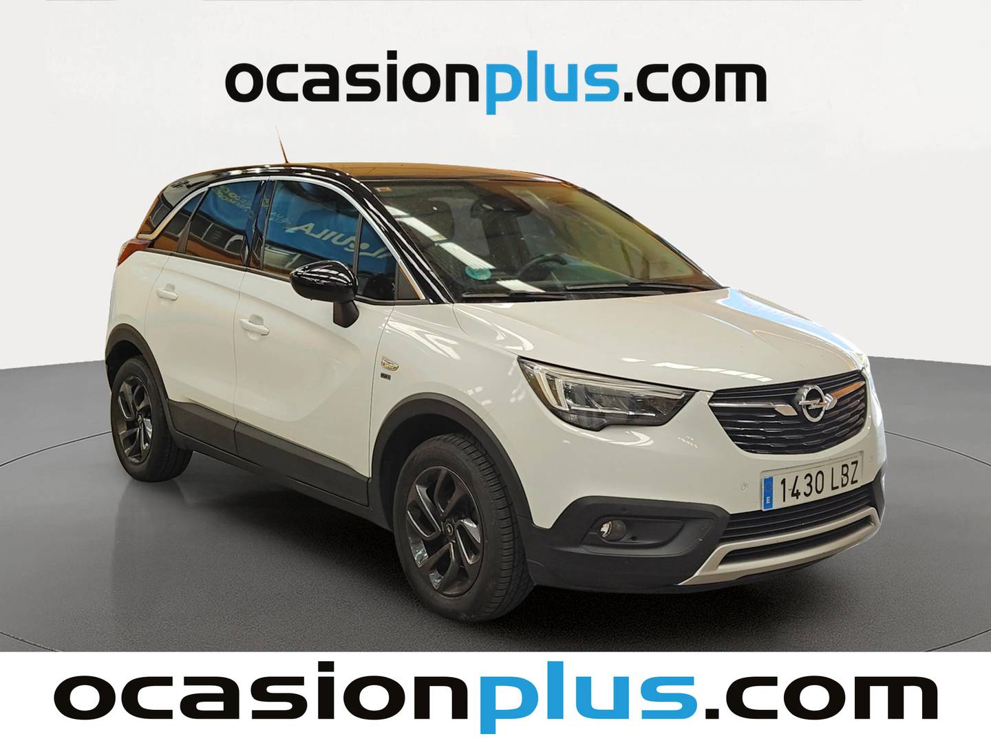 Foto delantera Opel Crossland X Opel Crossland X 1.2 S&S Design Line 120 Aniversario (110 CV) derecha
