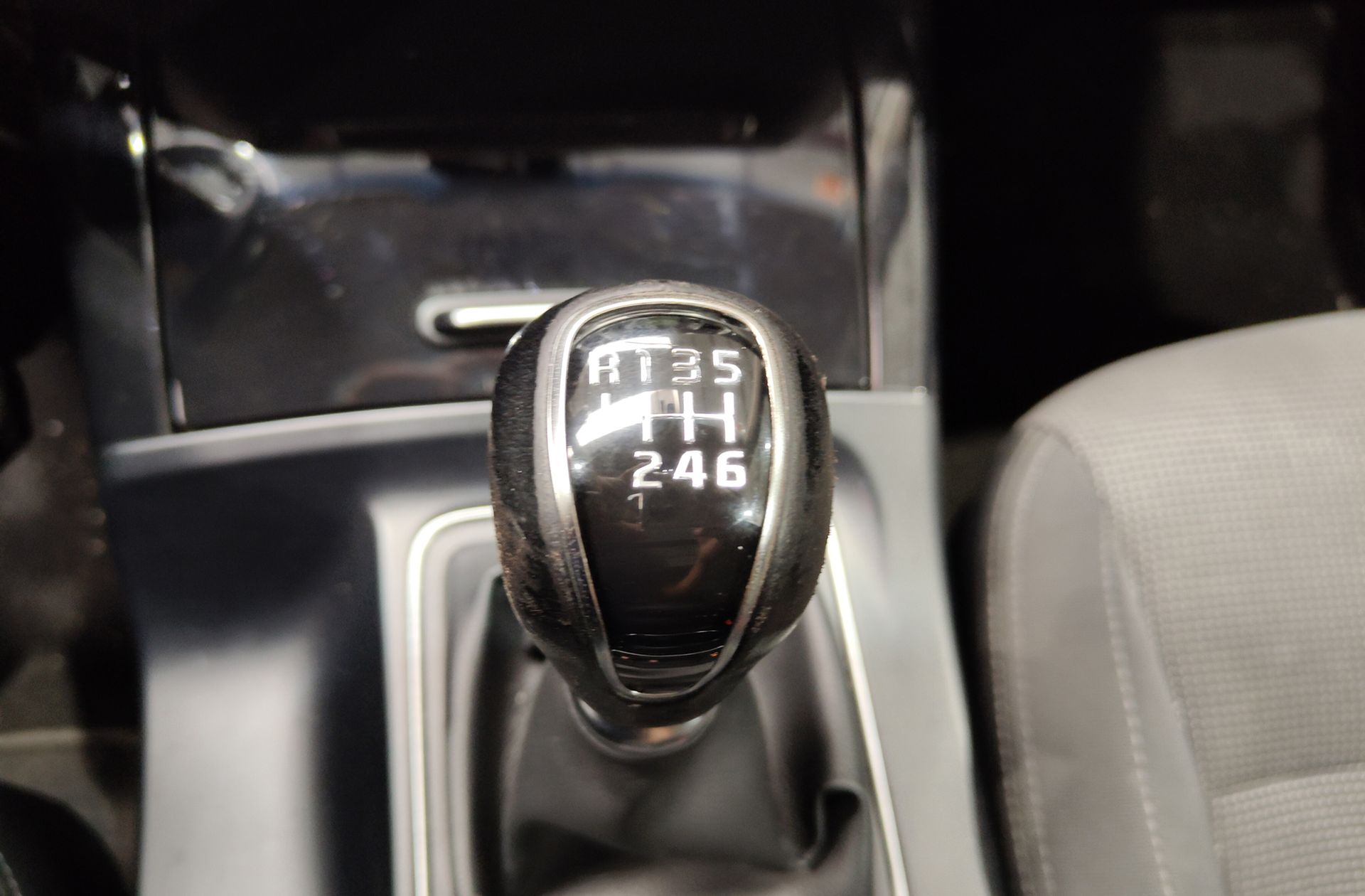 Kia Sorento 2.2 CRDi Drive 4x2 7 plazas - foto 7