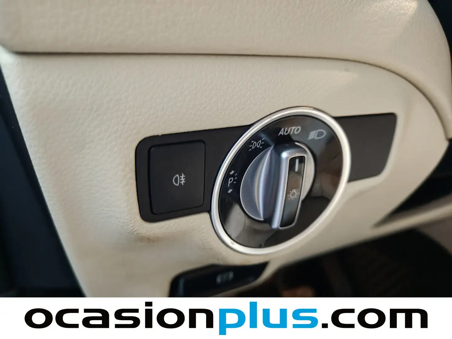 Foto Mercedes GLA Mercedes-Benz GLA 180  (122 CV)