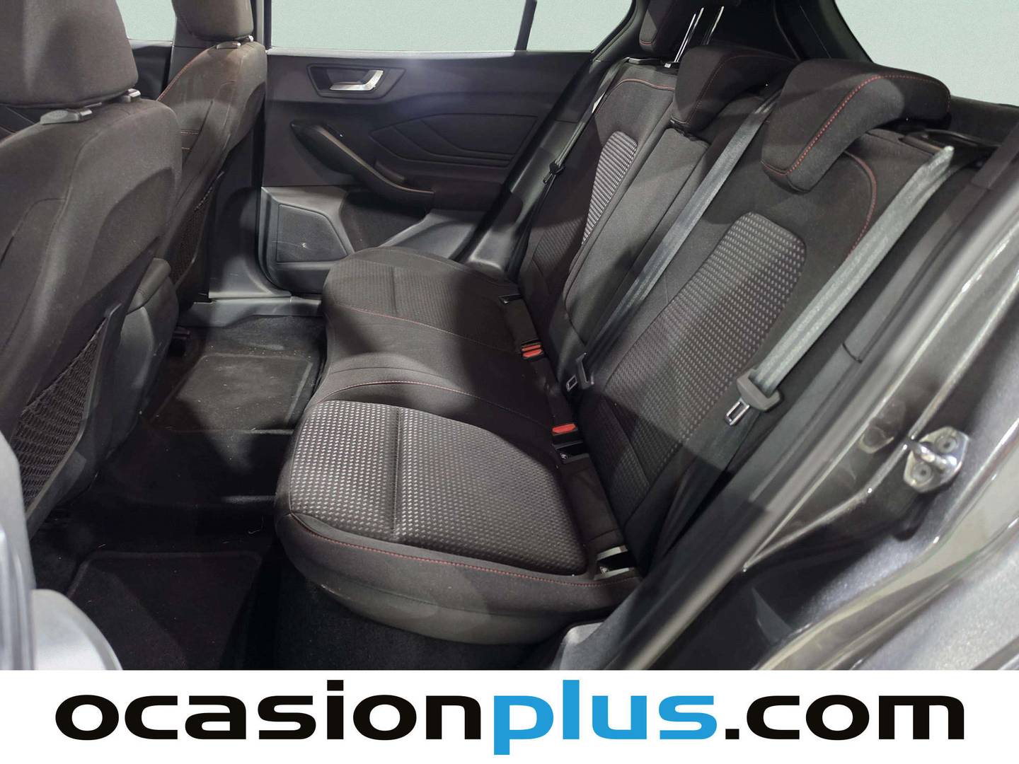 Foto asientos traseros Ford Focus Ford Focus 1.0 Ecoboost MHEV ST-Line (125 CV)