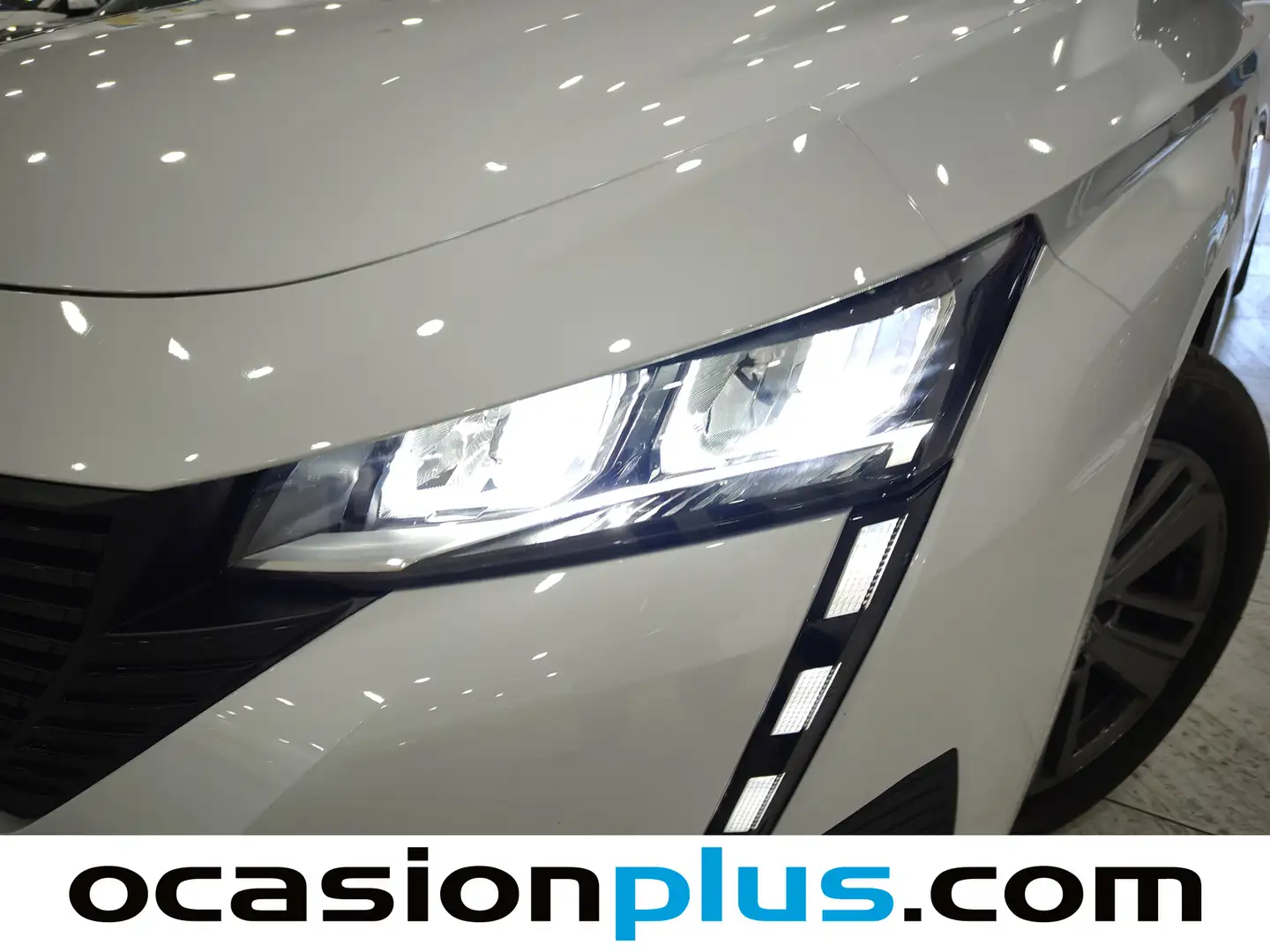 Foto Peugeot 308 Peugeot 308 PureTech 130 S&S Active Pack EAT8  (130 CV)