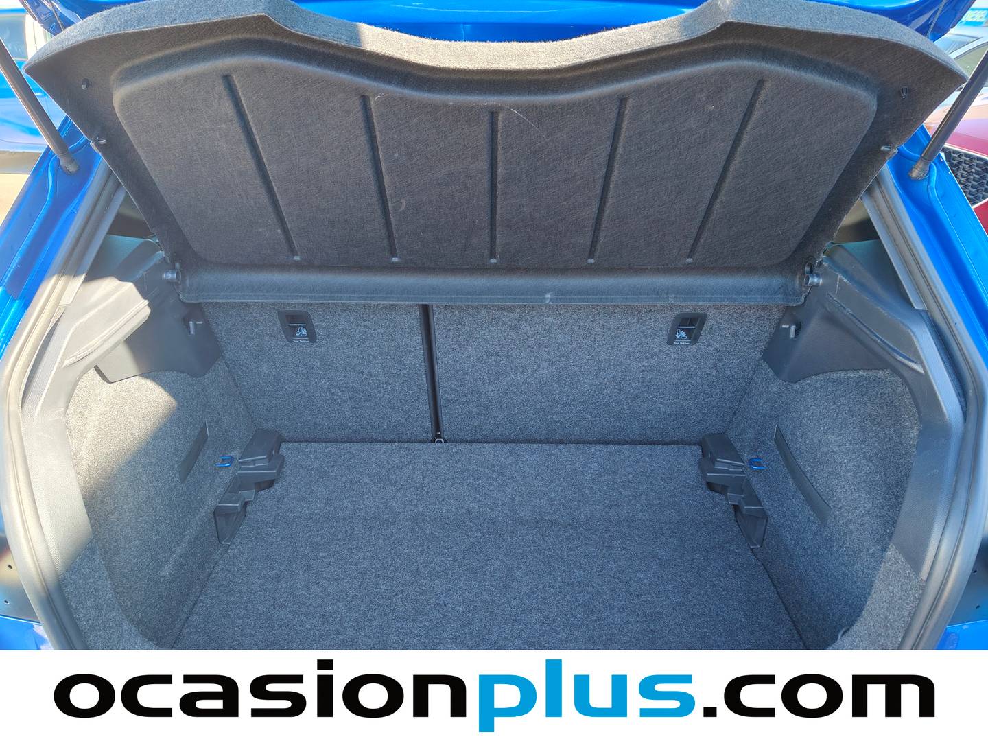 Foto asientos delanteros Seat Ibiza SEAT Ibiza 1.0 TSI FR Salta (115 CV)