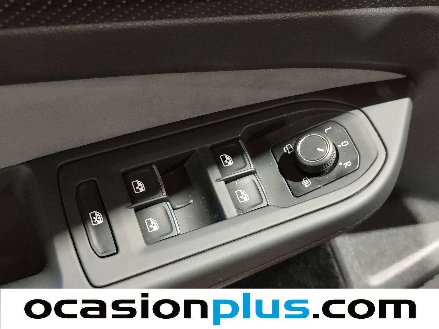 Foto Volkswagen Golf Volkswagen Golf Variant R-Line 1.5 eTSI (150 CV) DSG