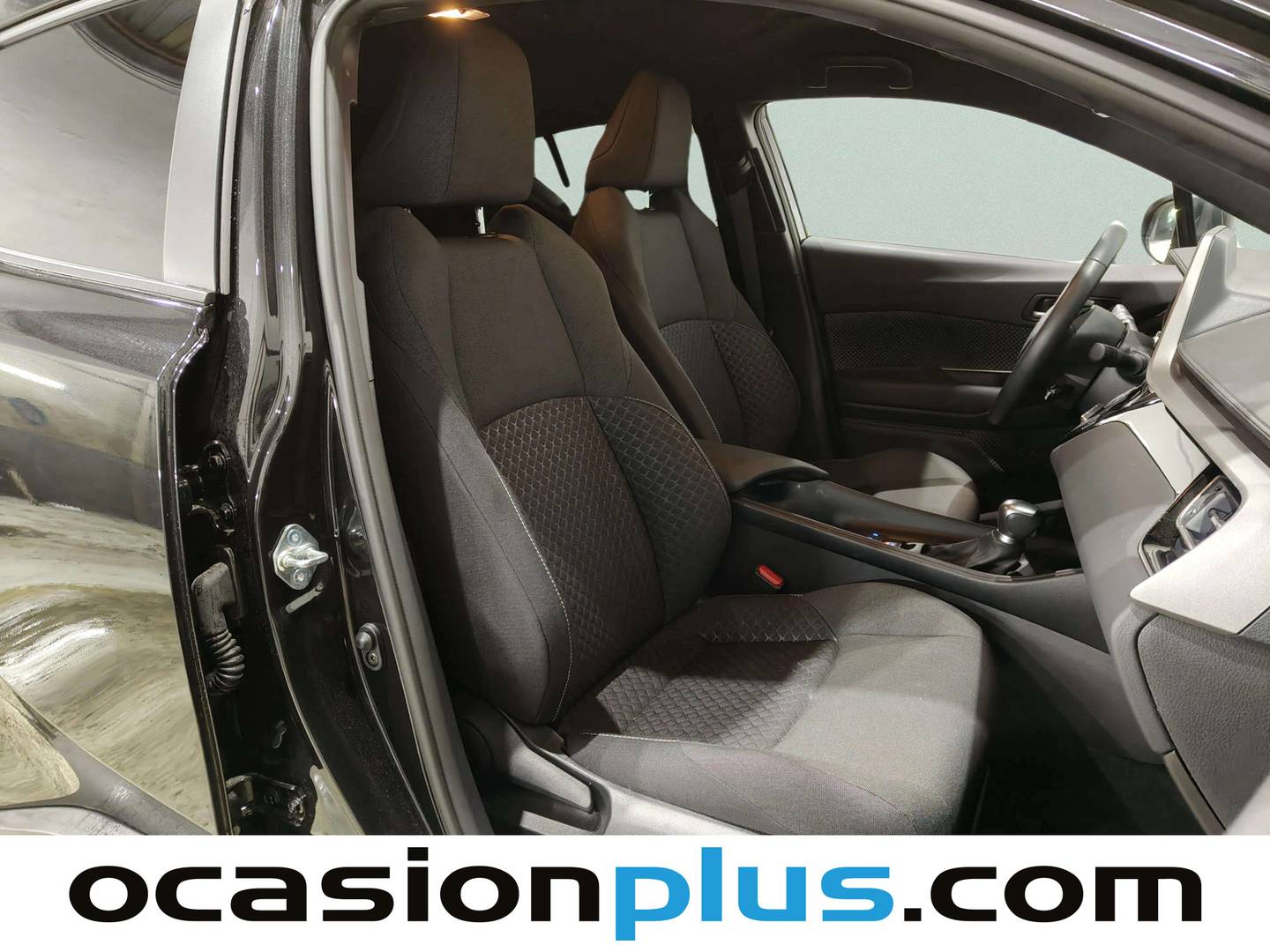 Toyota C-HR Toyota C-HR 1.8 125H Active (122 CV) automático