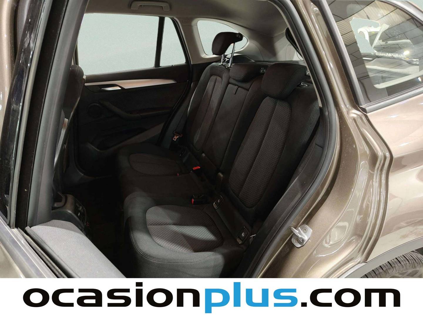 Foto BMW X1 BMW X1 sDrive18i  (140 CV)