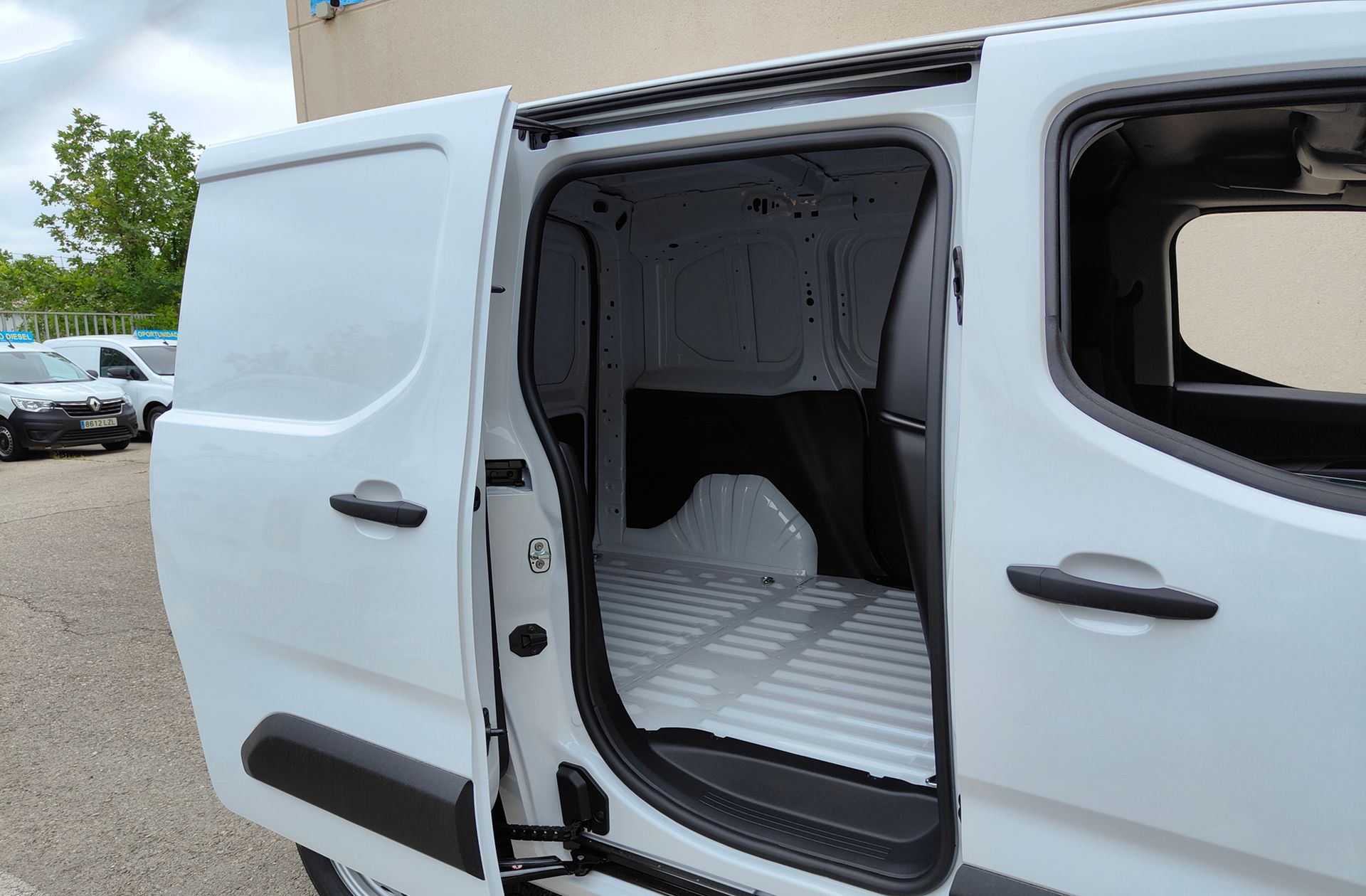 Fiat Doblò Furgón BlueHDi 100 M - foto 15
