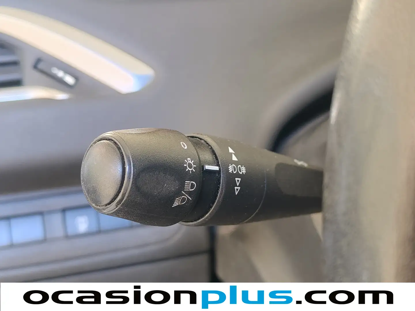 Foto Peugeot 208 Peugeot 208 HDi 68 Style (68 CV)