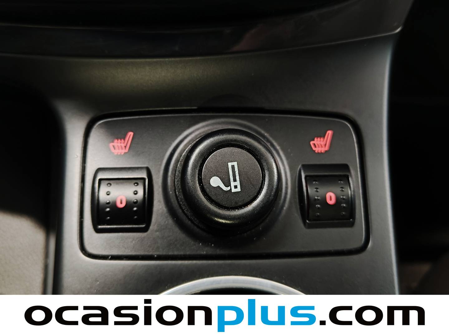 Equipamiento del Ford Kuga Ford Kuga 2.0 TDCI Titanium 4x4 Powershift (140 CV)