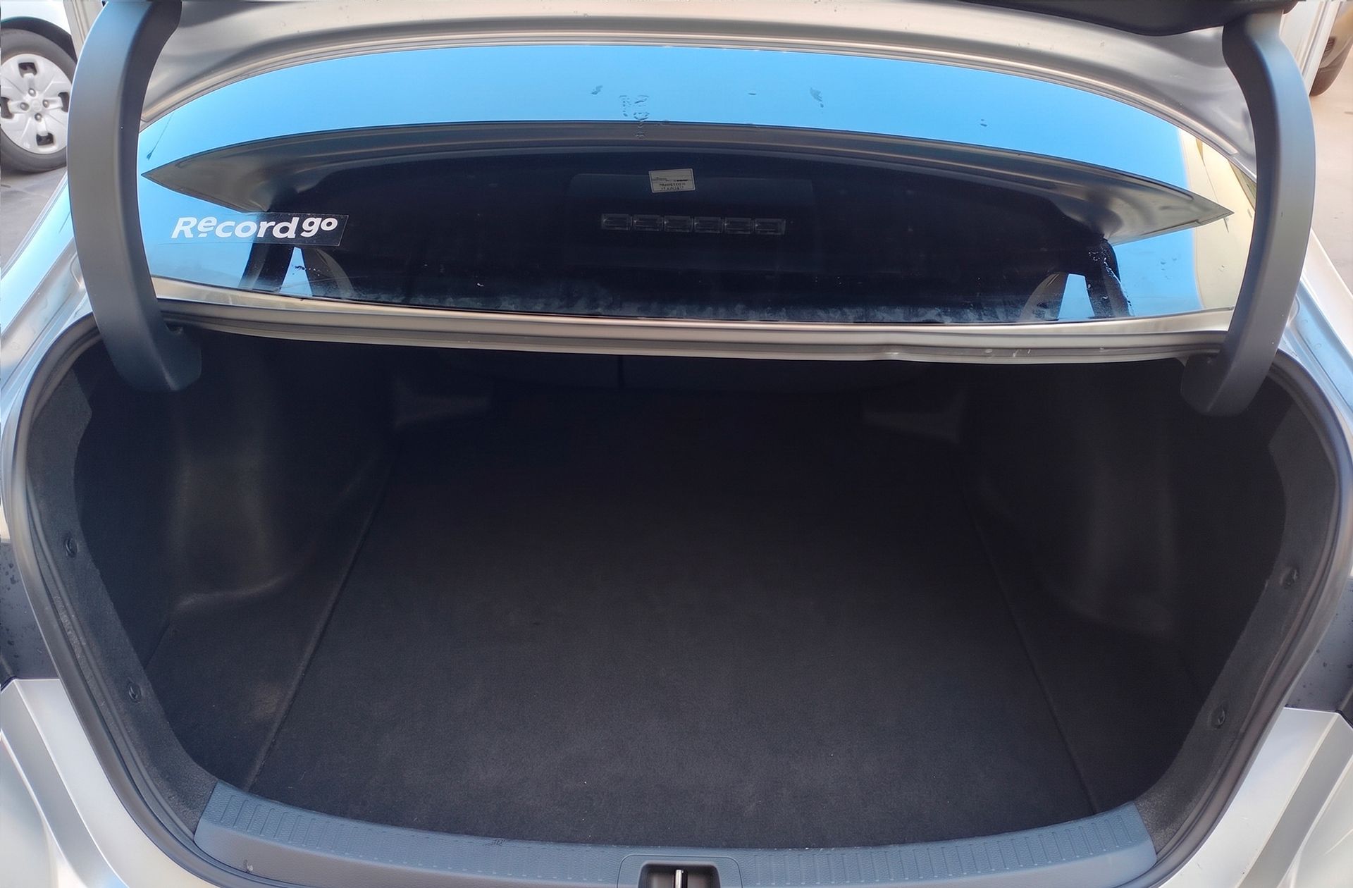 Toyota Corolla 140H Style - foto 17