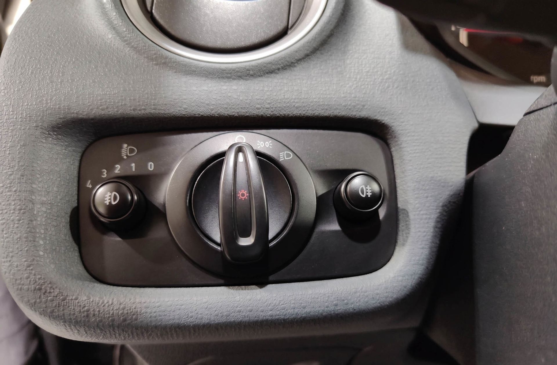 Ford Fiesta 1.25 Trend - foto 19