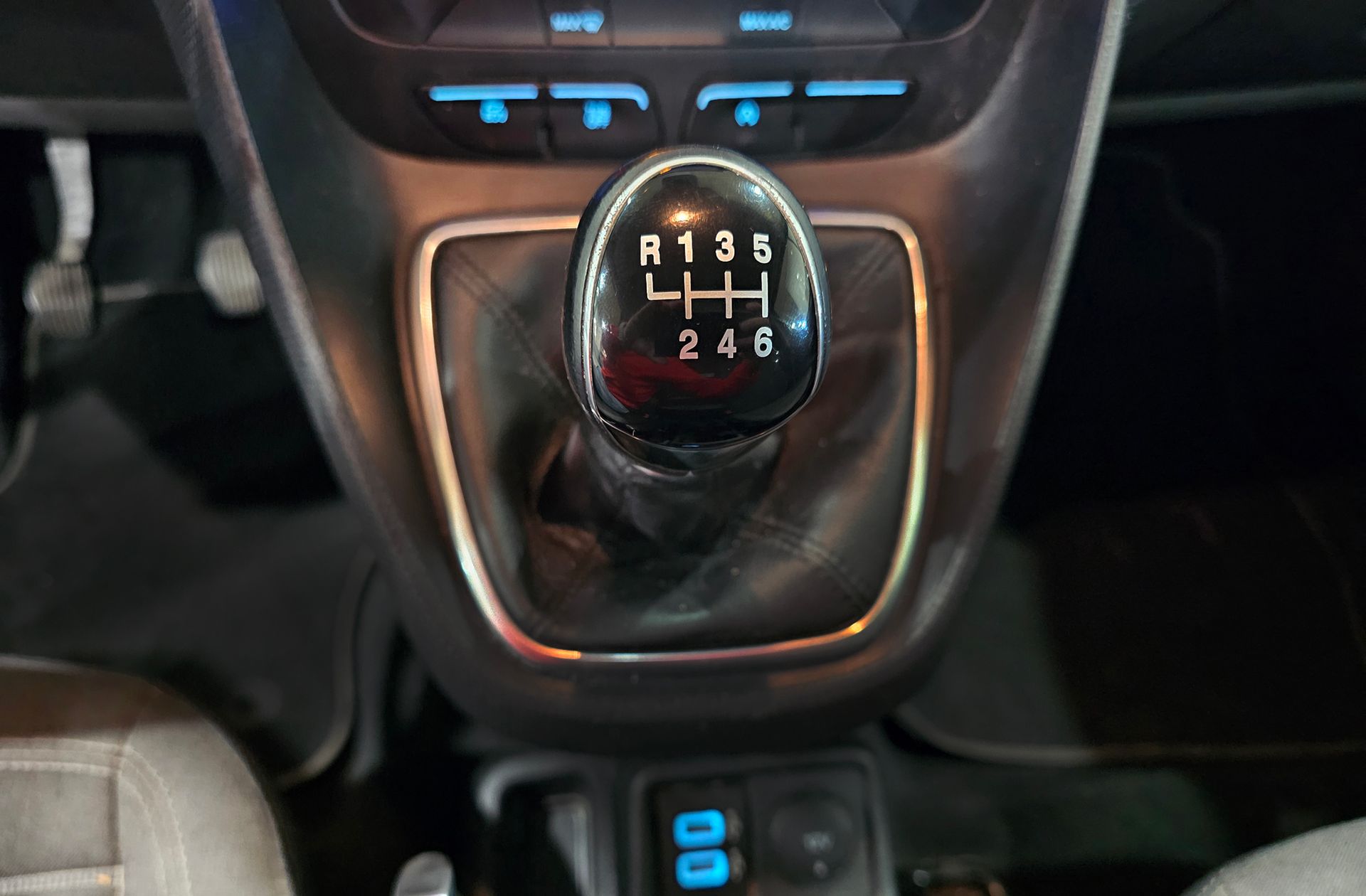 Ford Tourneo Connect 1.5 TDCi Titanium 7 plazas - foto 5