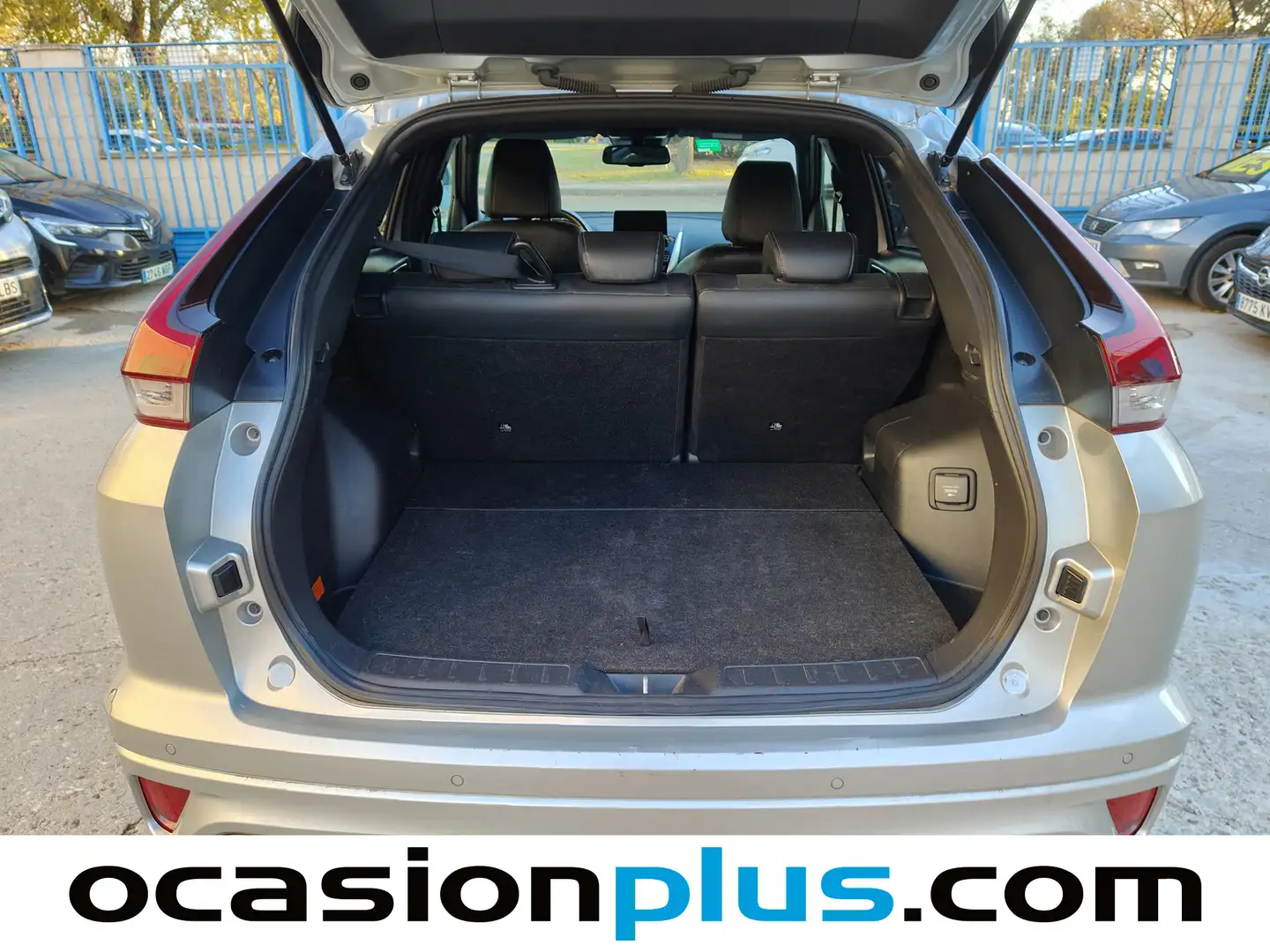 Foto Mitsubishi Eclipse Cross Mitsubishi Eclipse Cross 2.4 PHEV Kaiteki 4WD Auto (188 CV)