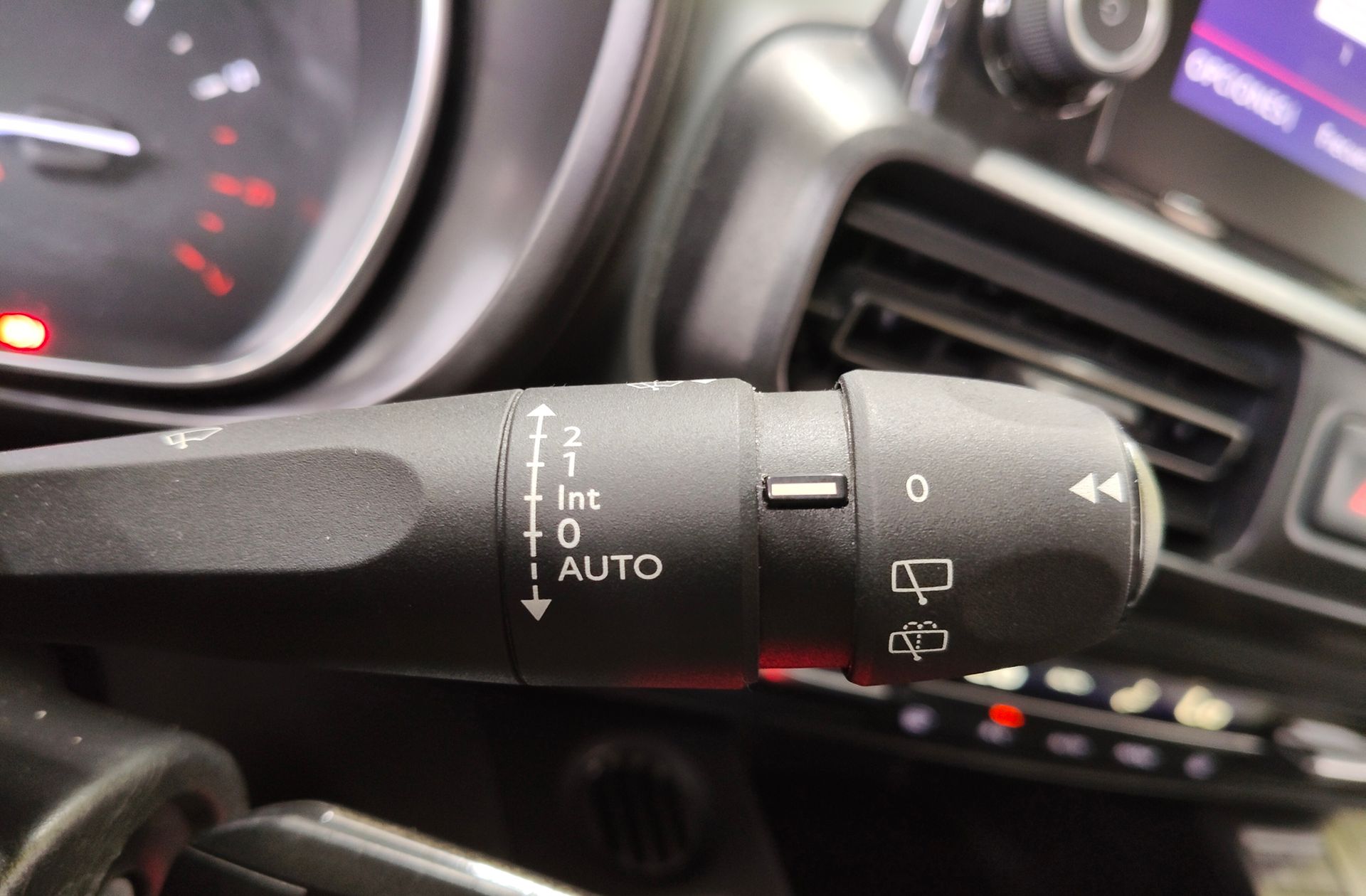 Citroën Berlingo BlueHDi 100 Talla M Shine - foto 27