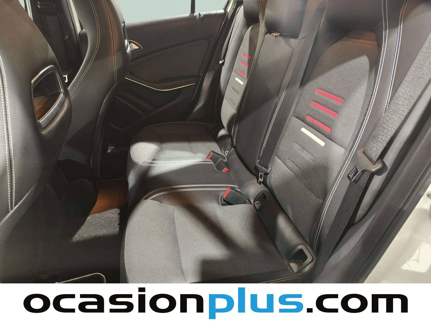 Foto asientos traseros Mercedes Clase A Mercedes-Benz Clase A 200 d  (136 CV) Pack AMG