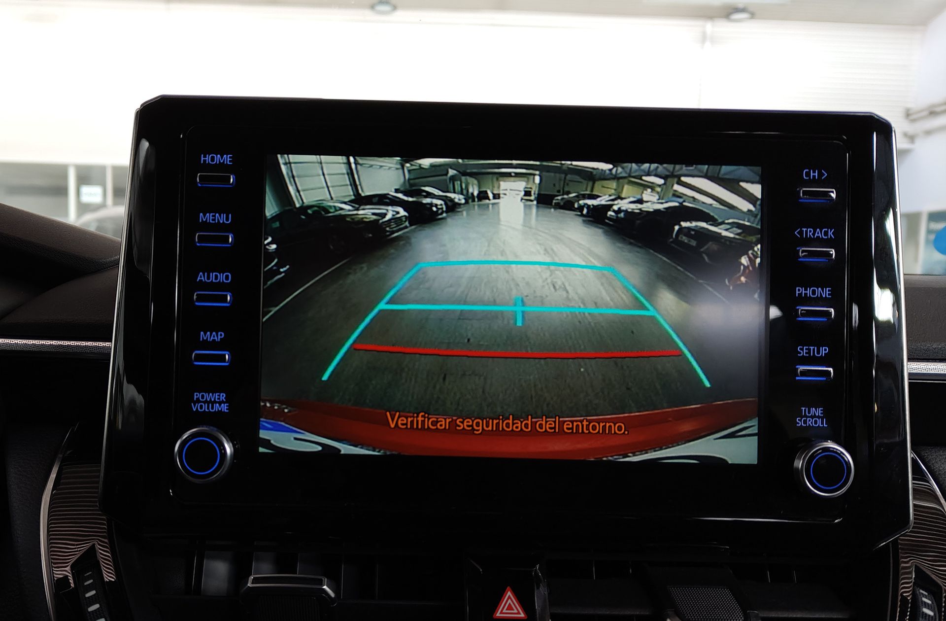 Toyota Corolla Touring Sports 180H Style E-CVT - foto 8