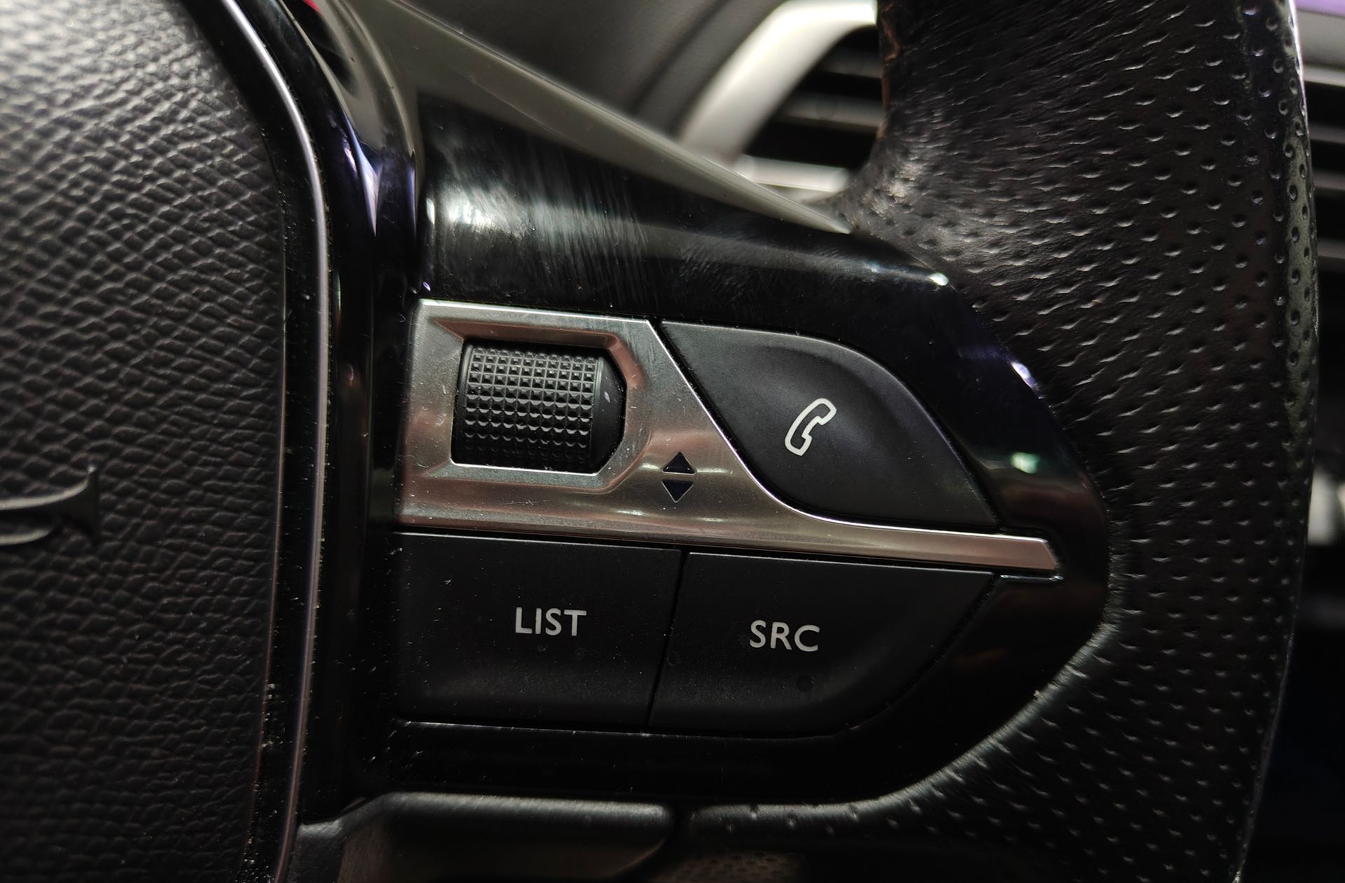 Peugeot 3008 PureTech 130 GT Line - foto 33