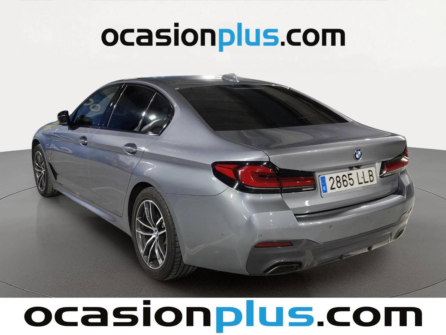 Foto trasera BMW Serie 5 BMW Serie 5 530e (292 CV) Pack M izquierda