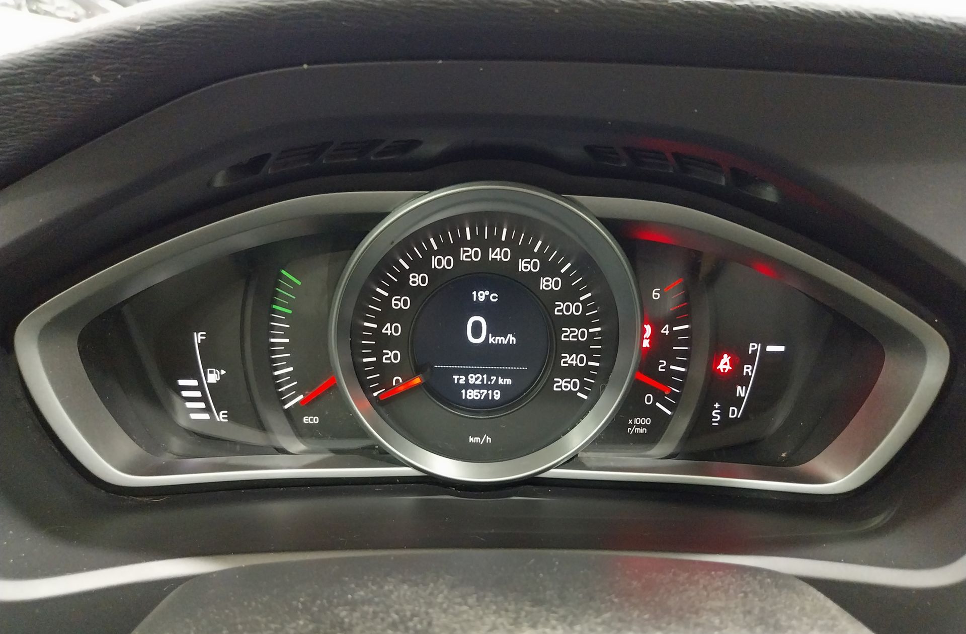 Volvo V40 D2 Kinetic - foto 22