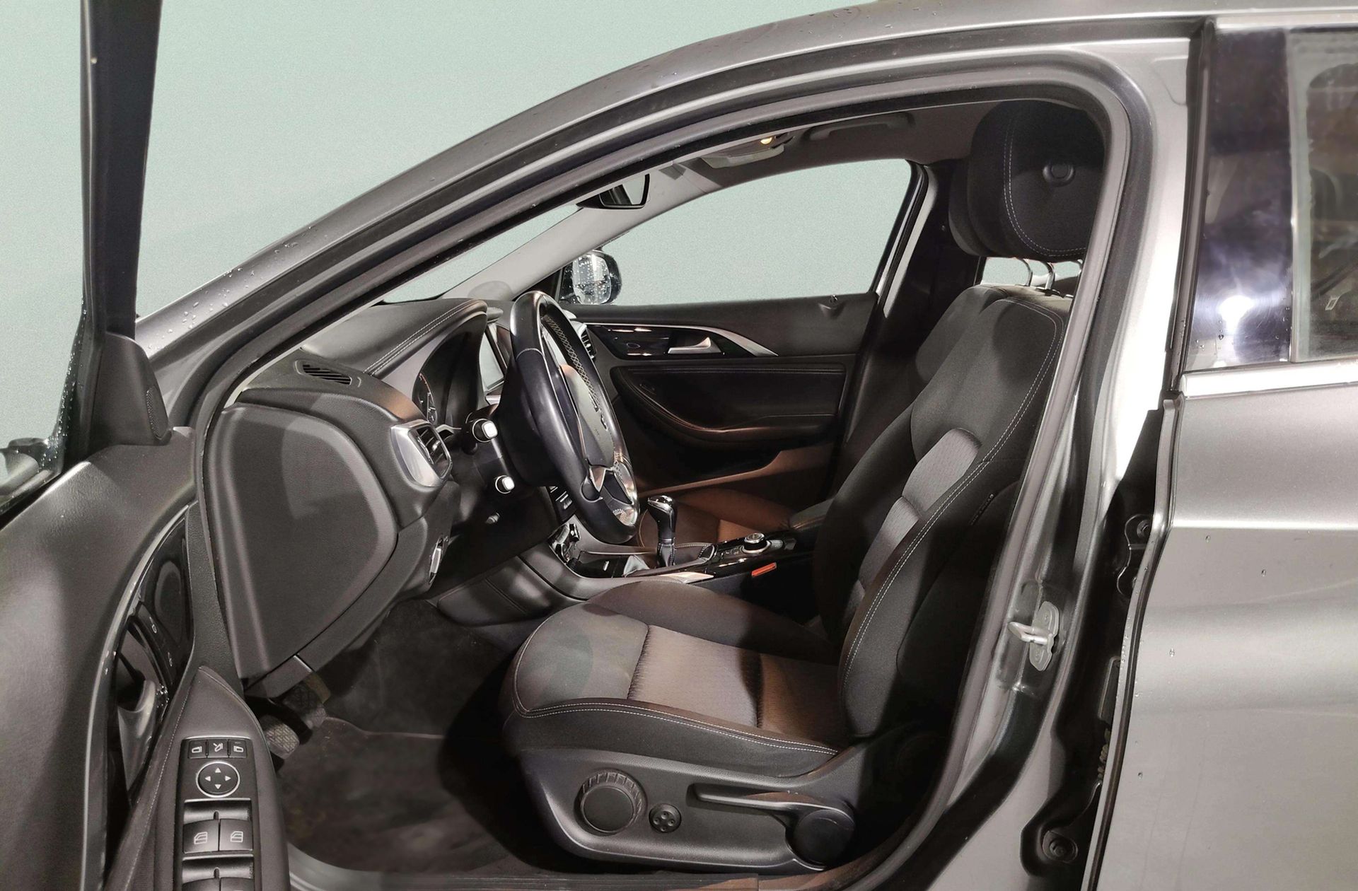 Infiniti Q30 1.5 D Premium - foto 10