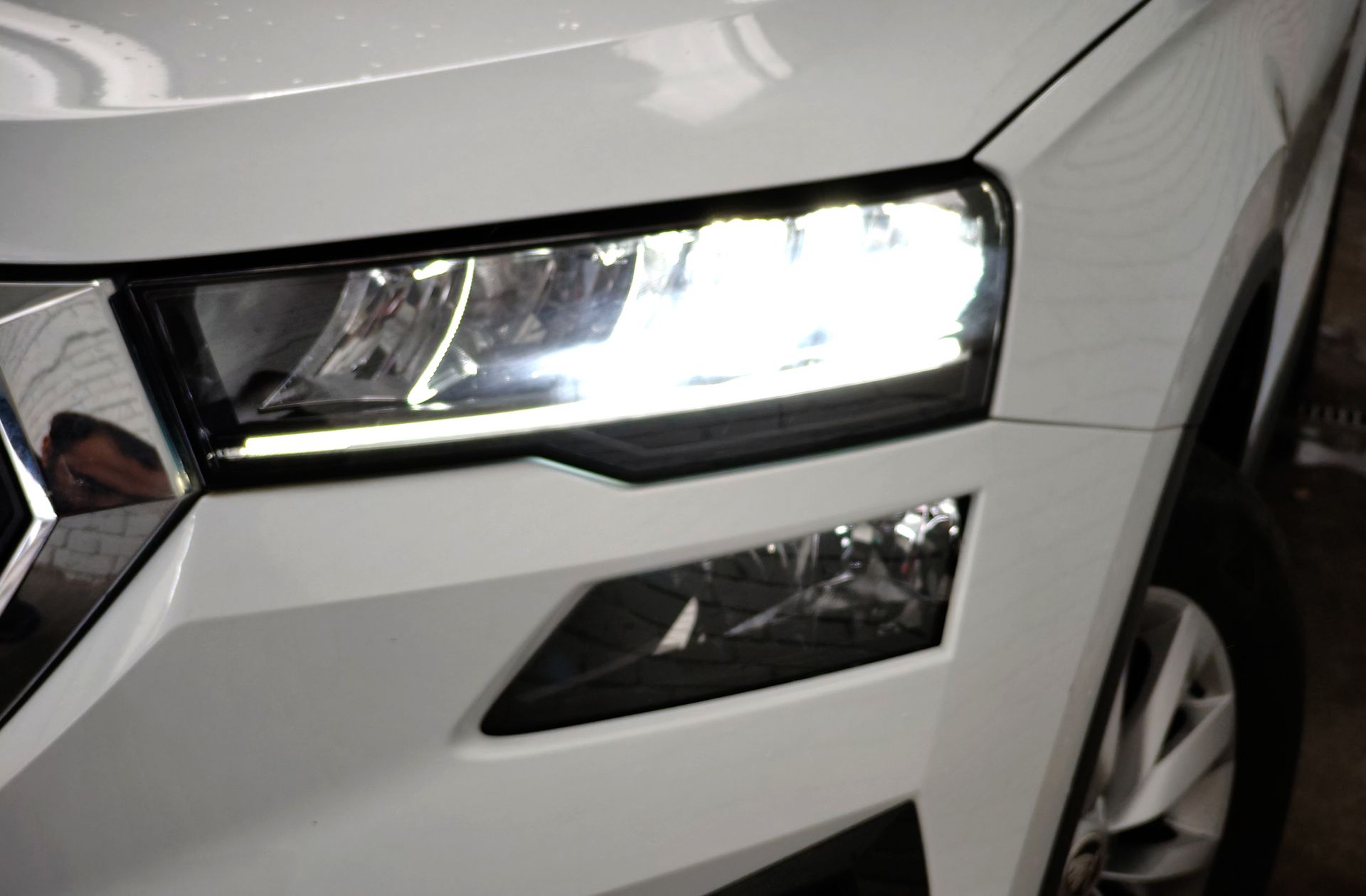 Škoda Karoq 2.0 TDI Selection - foto 17