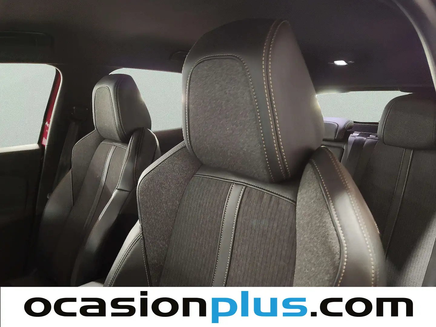 Foto Peugeot 3008 Peugeot 3008 BlueHDI 130 S&S GT Line EAT8 (130 CV)