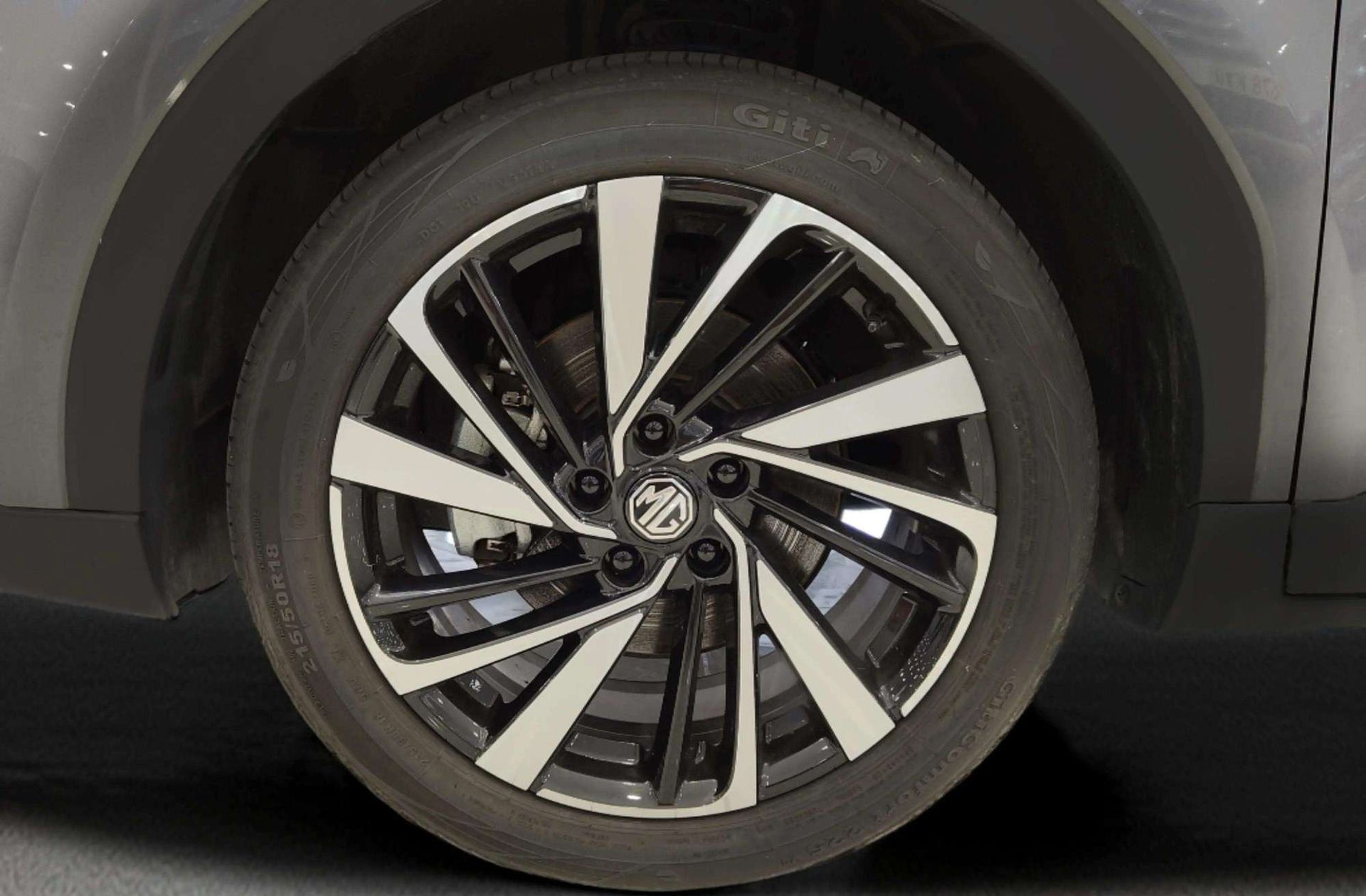 MG ZS 1.5 Hybrid+ Luxury - foto 44