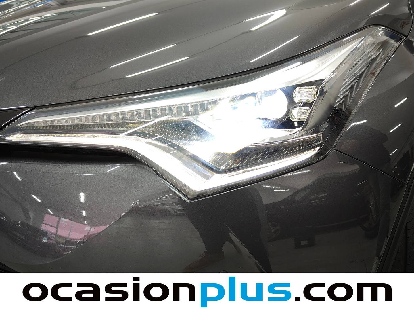 Paquetes del Toyota C-HR Toyota C-HR 1.8 125H Advance (122 CV)
