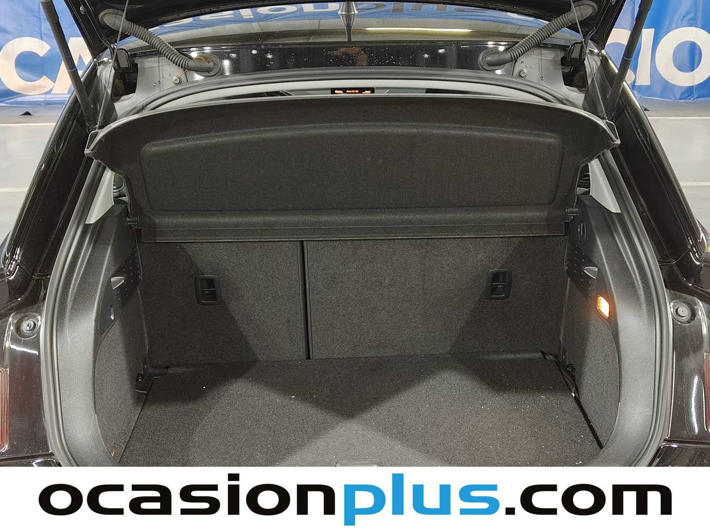 Foto Audi A1 Audi A1 Sportback Attraction 1.4 TDI (90 CV)