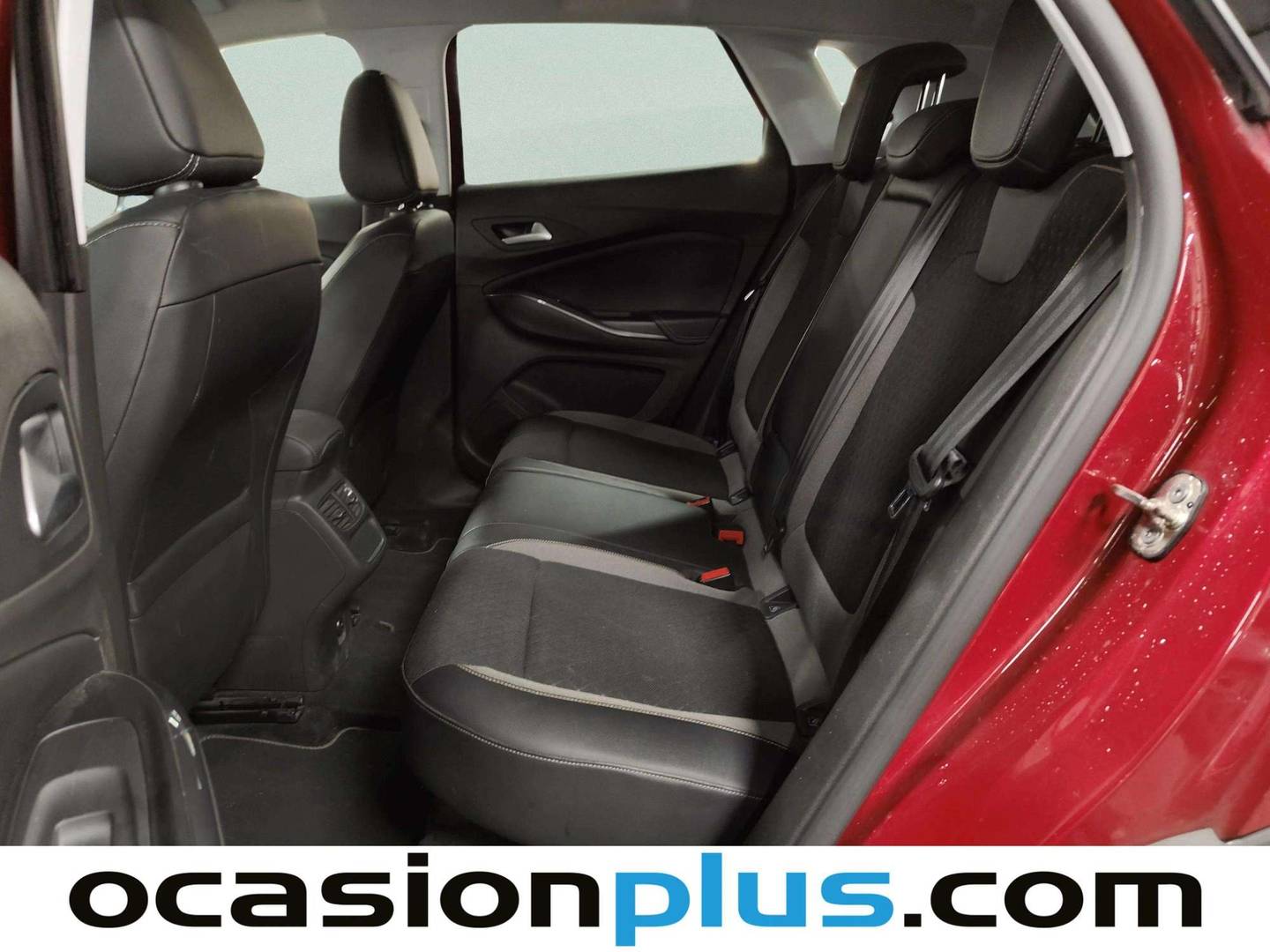 Foto asientos traseros Opel Grandland X Opel Grandland X 1.2 Turbo S&S Design Line (130 CV)
