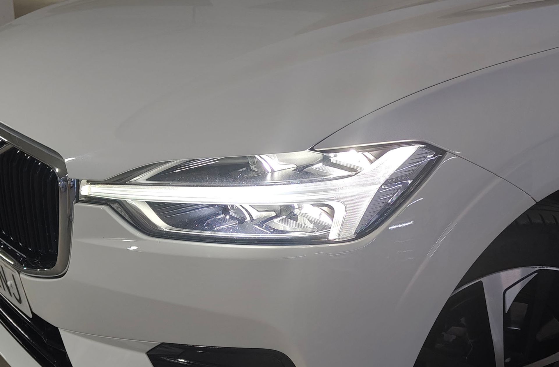 Volvo XC60 D4 Momentum - foto 16