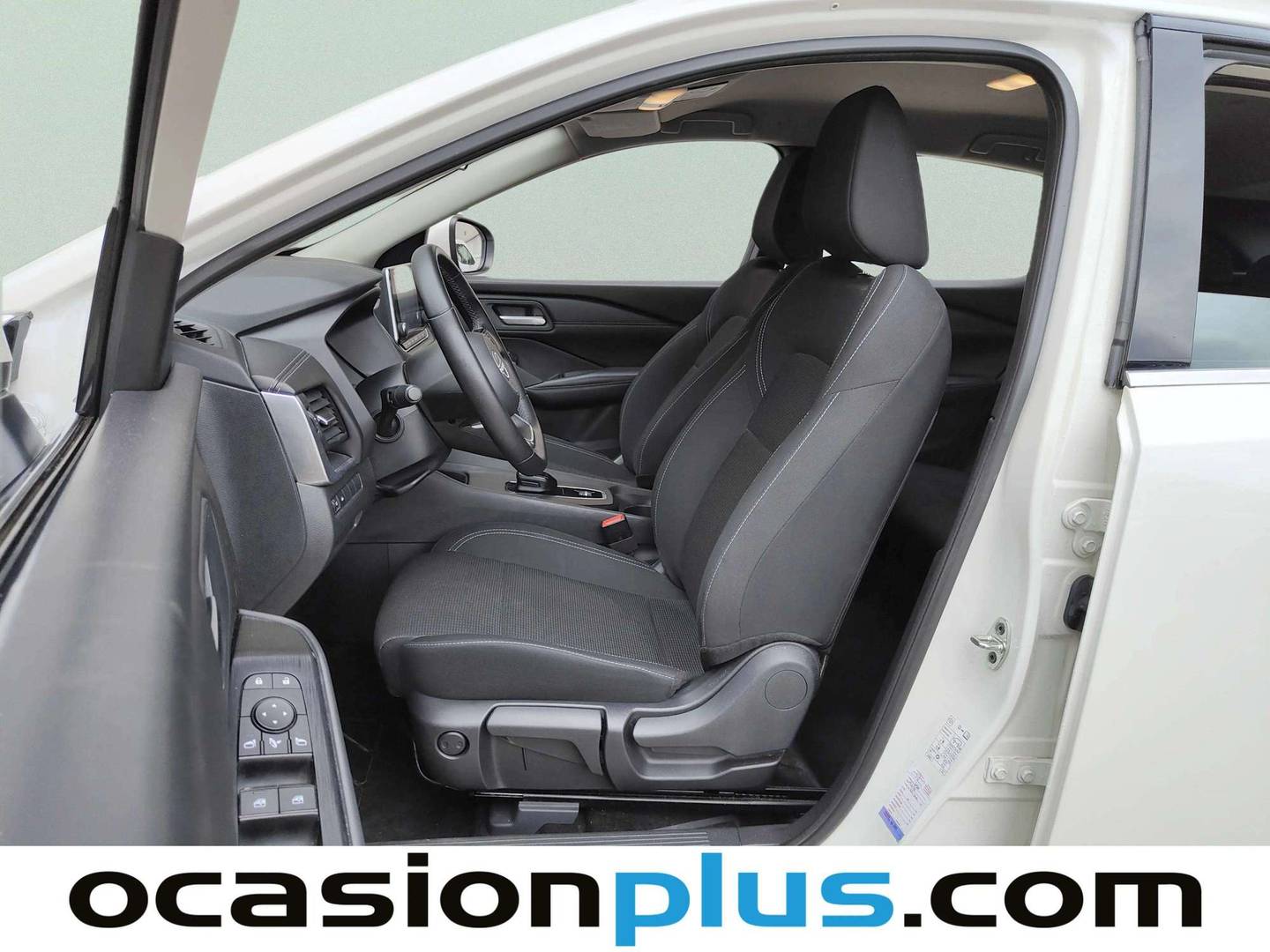Foto asientos delanteros Nissan QASHQAI Nissan Qashqai E-POWER Acenta (190 CV)