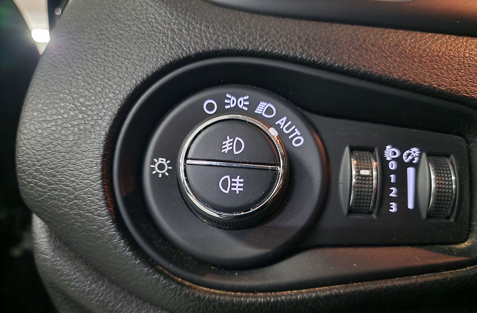Jeep Renegade 1.0G Limited 4x2 - foto 19