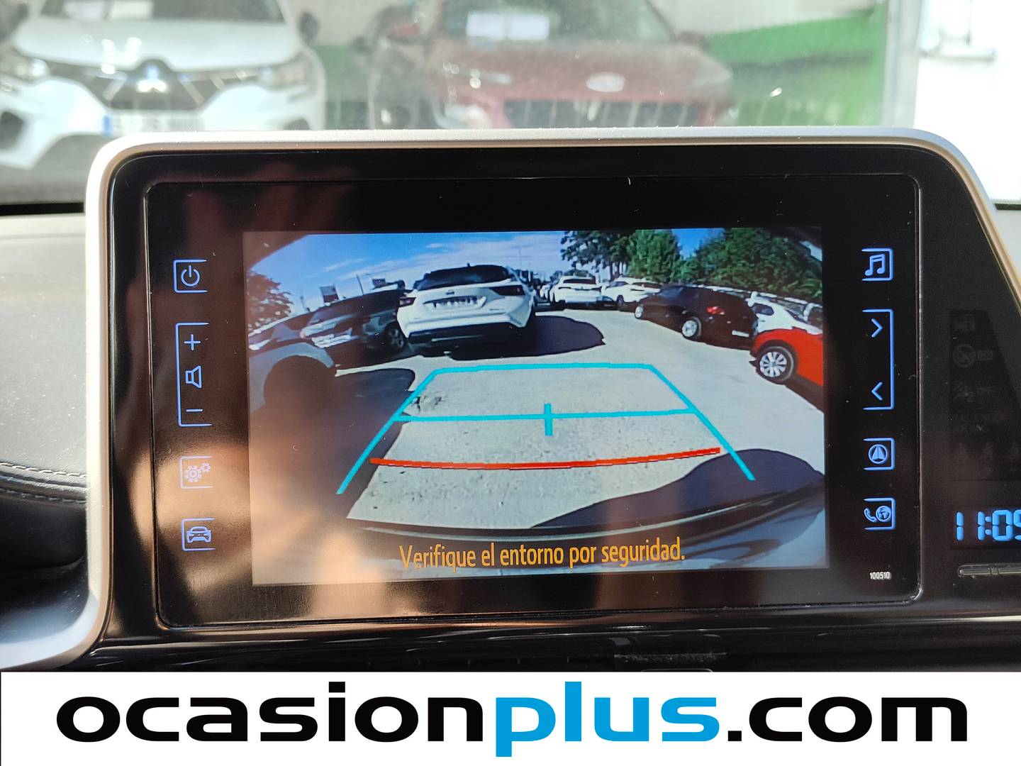 Equipamiento del Toyota C-HR Toyota C-HR 1.8 125H Advance (122 CV)