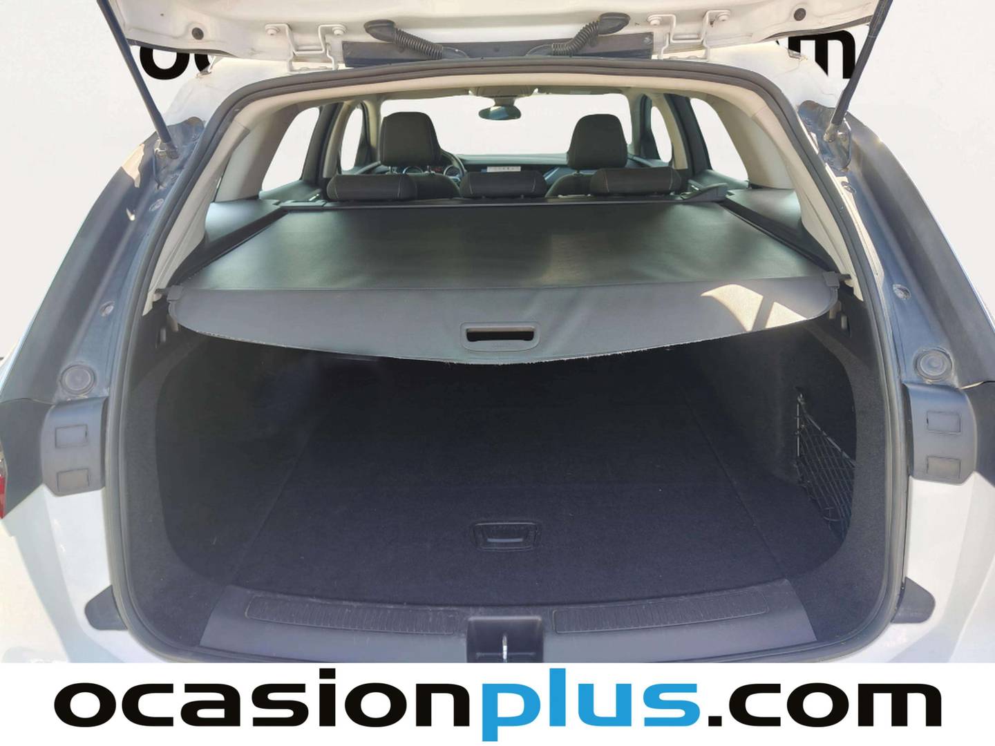 Fotos maletero Opel Insignia Opel Insignia Sports Tourer 1.6 CDTI S&S ecoTEC Selective (136 CV)
