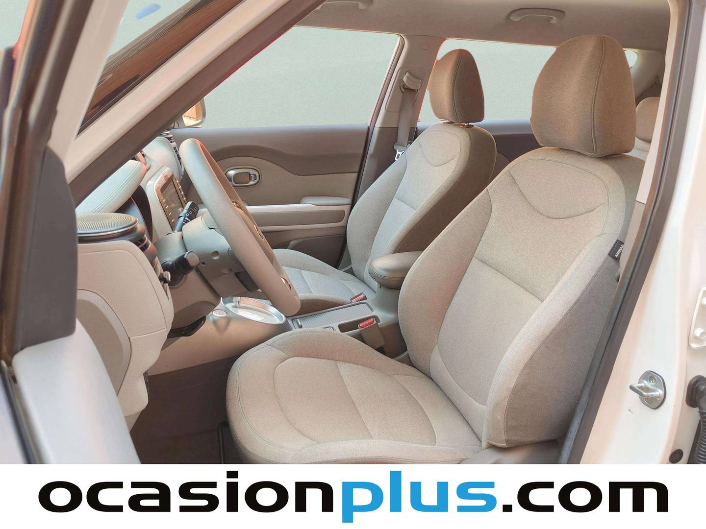 Foto asientos delanteros KIA Soul EV KIA Soul EV Eléctrico (CHAdeMO) (110 CV)