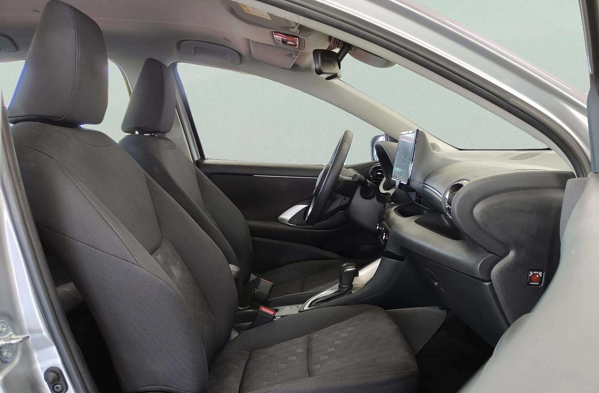 Toyota Yaris 120H Active Plus - foto 16