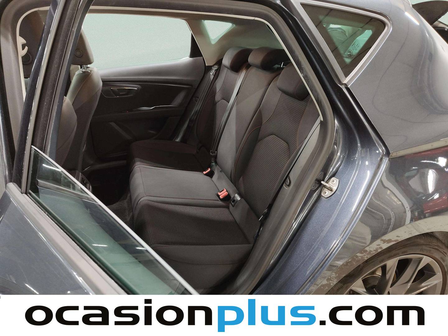 Foto asientos traseros Seat León Seat León 2.0 TSI S&S FR DSG (190 CV)