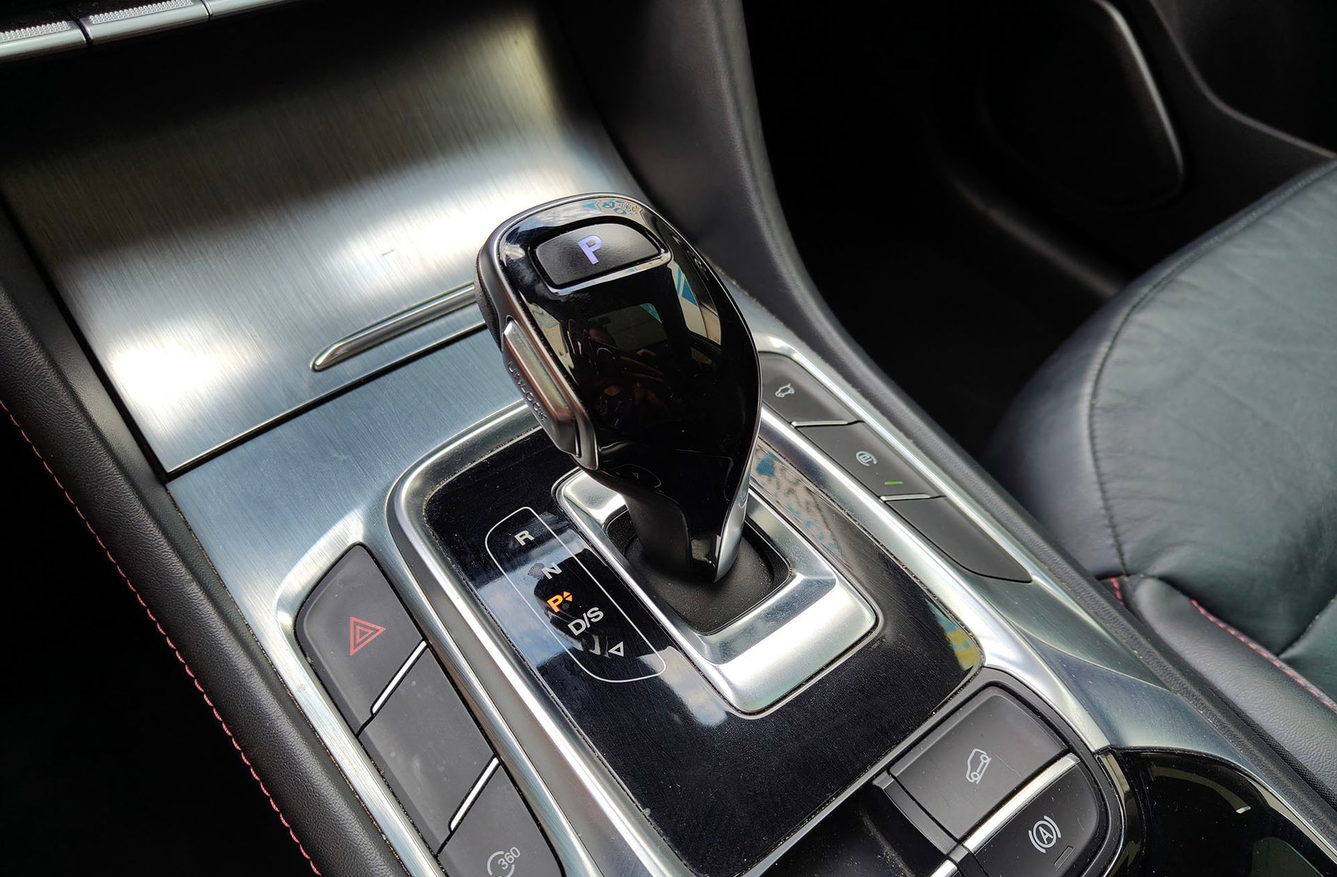 MG HS 1.5 Turbo GDI Luxury DCT - foto 5