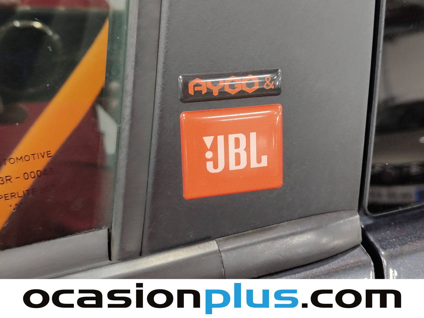 Extras y acabados del Toyota Aygo Toyota Aygo 1.0 70 x-cite JBL (72 CV)