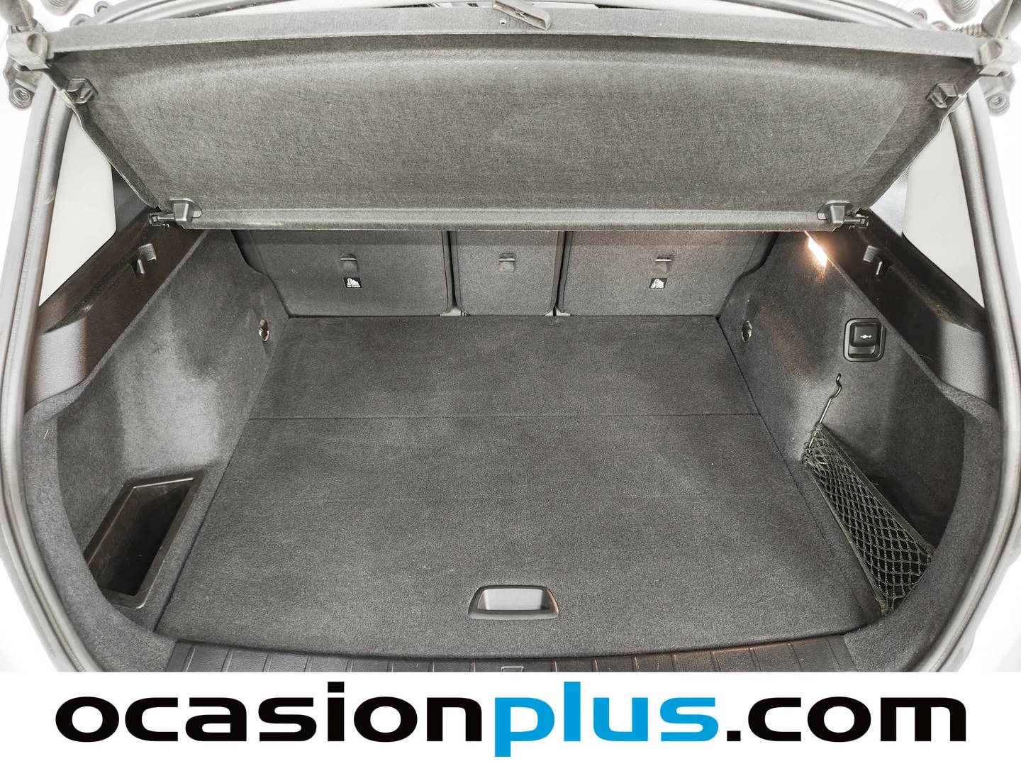 Fotos maletero BMW X1 BMW X1 sDrive18d Business (150 CV)
