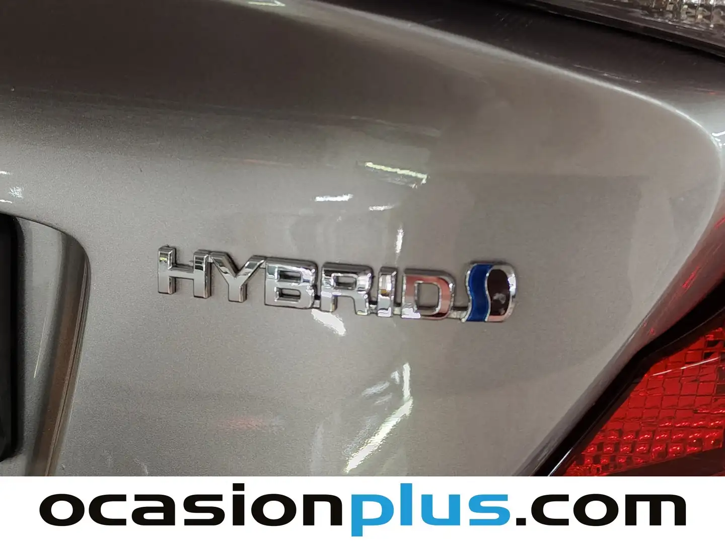 Foto Toyota C-HR Toyota C-HR 1.8 125H Advance (122 CV)