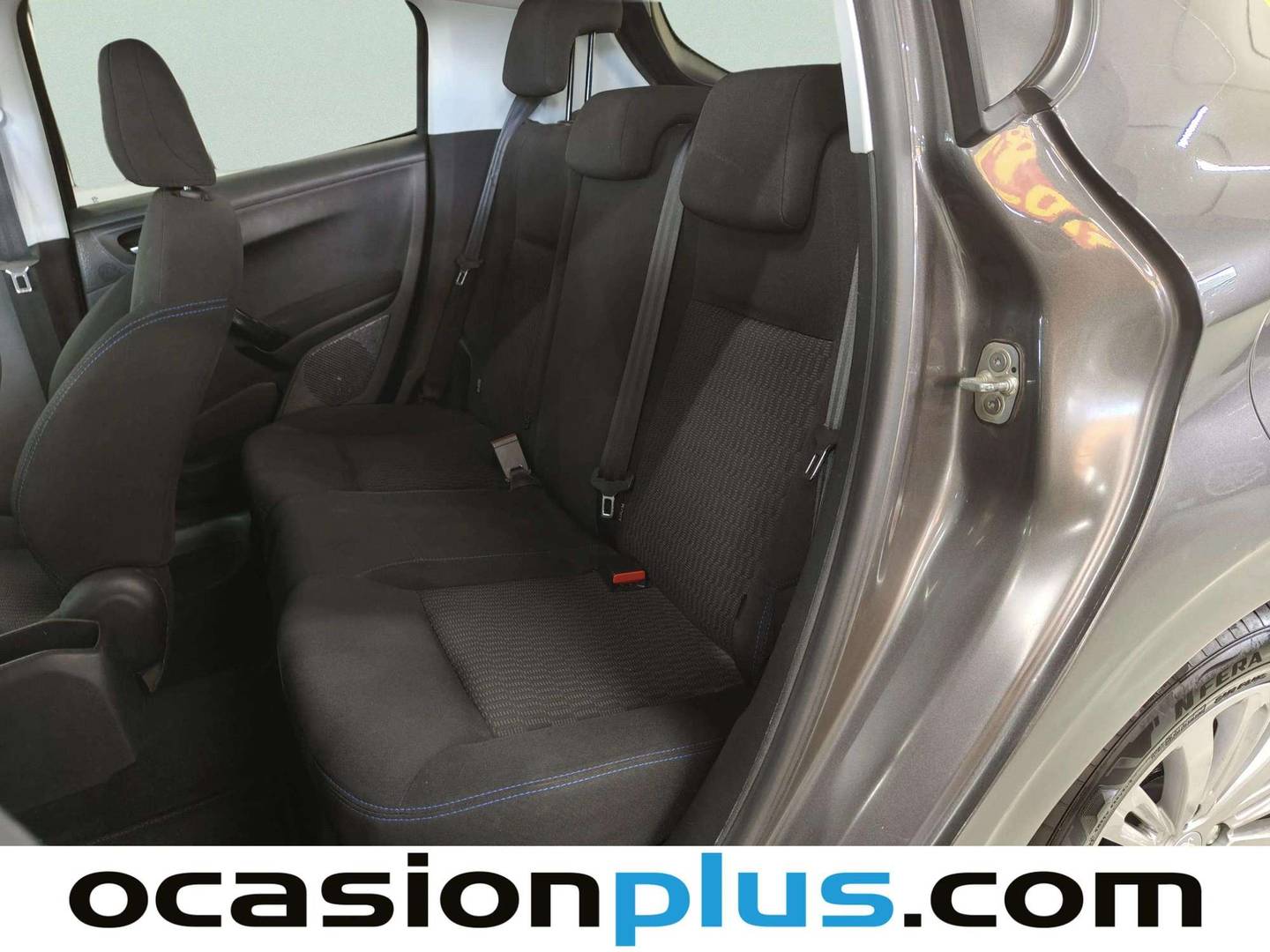Foto asientos traseros Peugeot 208 Peugeot 208 PureTech Signature (82 CV)