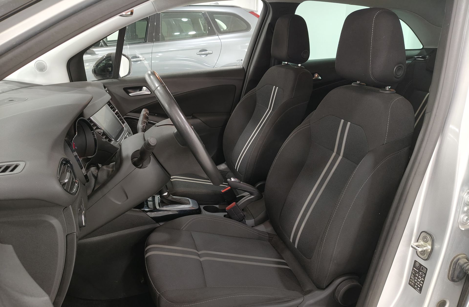 Opel Crossland 1.2 Elegance - foto 11
